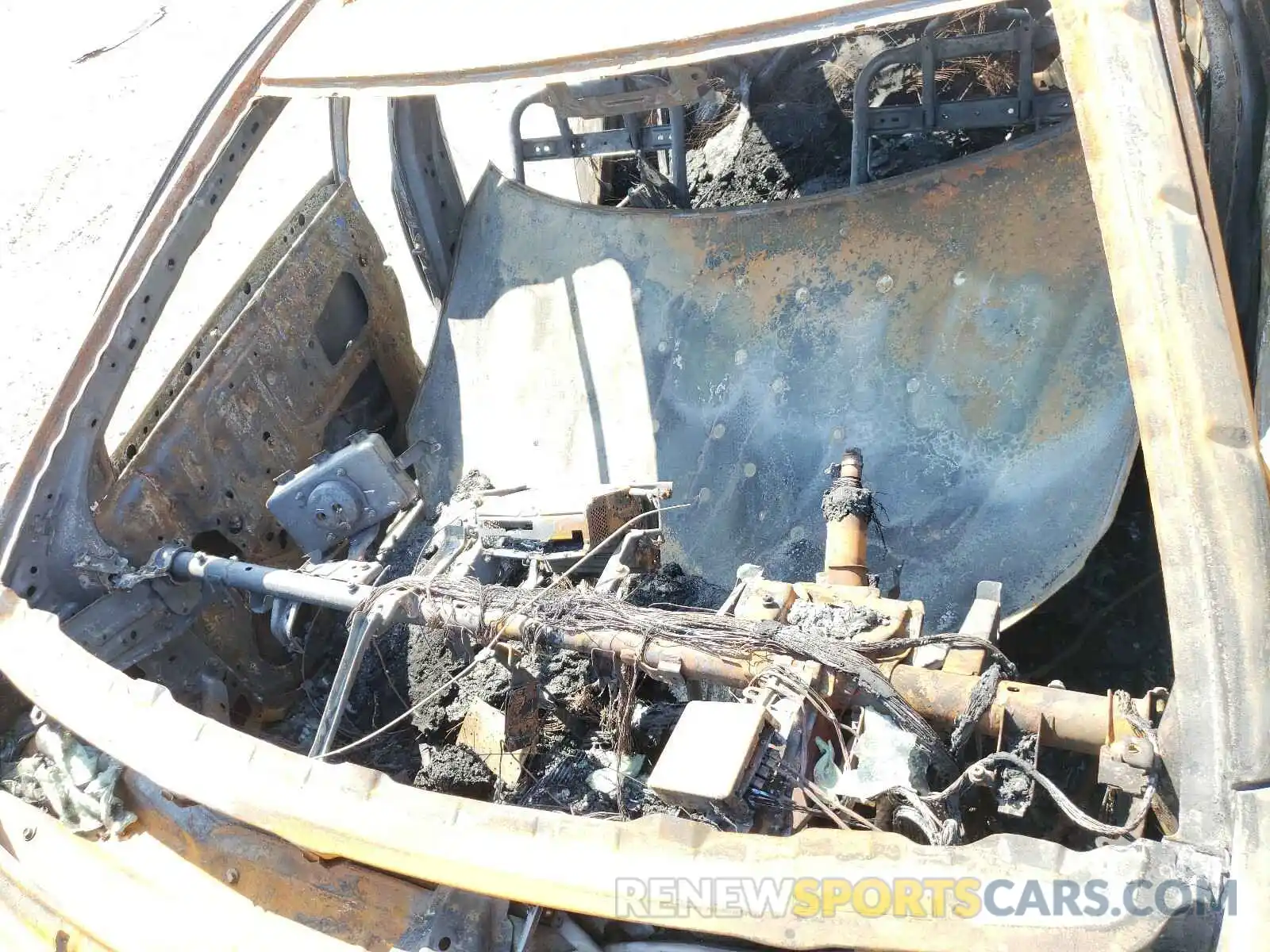 10 Photograph of a damaged car 5YFBURHE9KP907212 TOYOTA COROLLA 2019