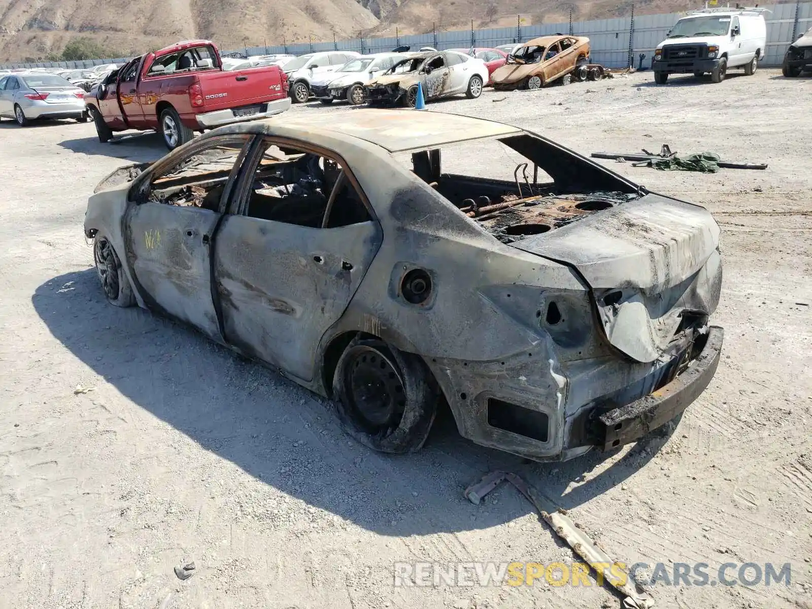 3 Photograph of a damaged car 5YFBURHE9KP907212 TOYOTA COROLLA 2019