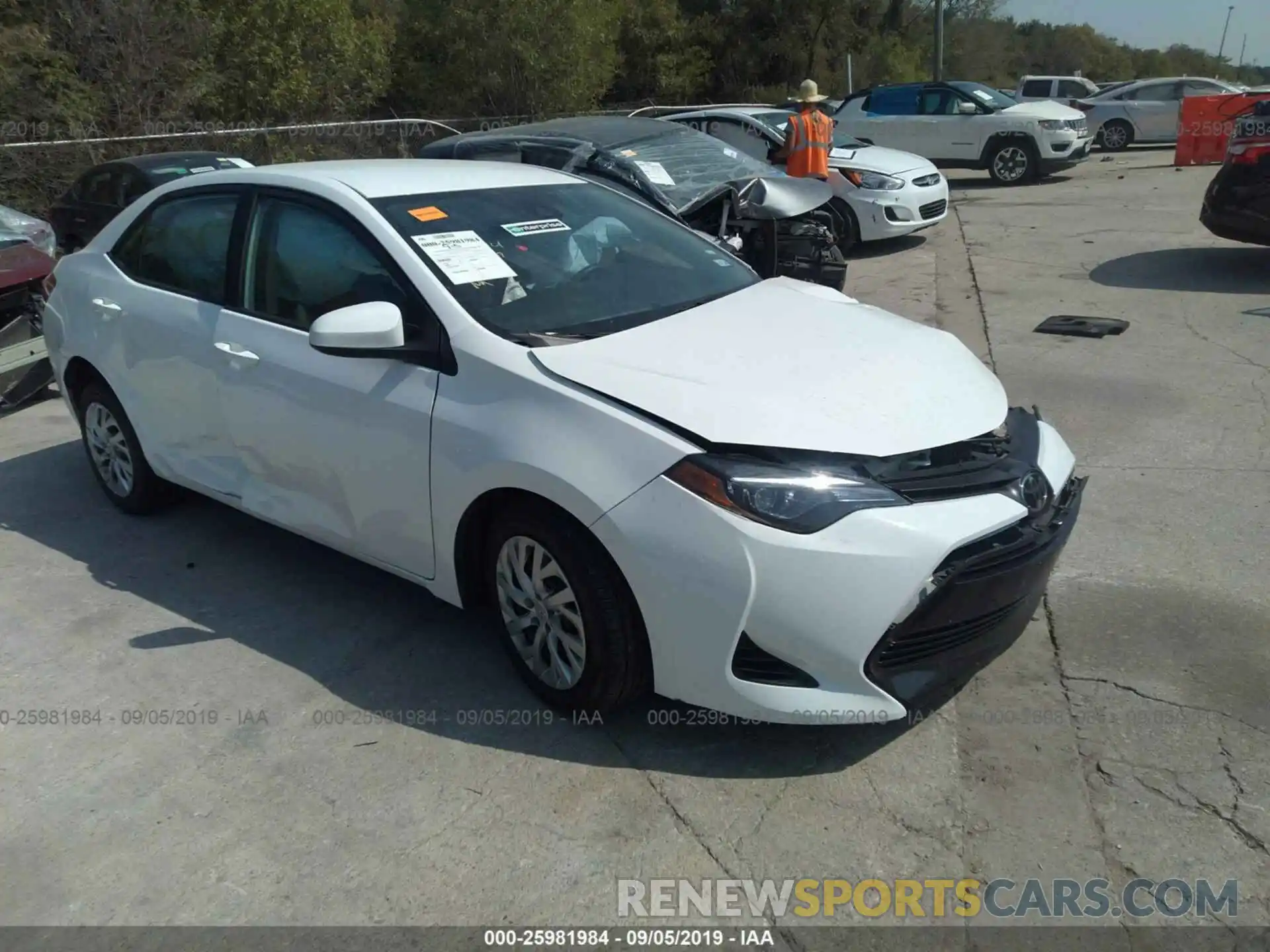 1 Photograph of a damaged car 5YFBURHE9KP907601 TOYOTA COROLLA 2019