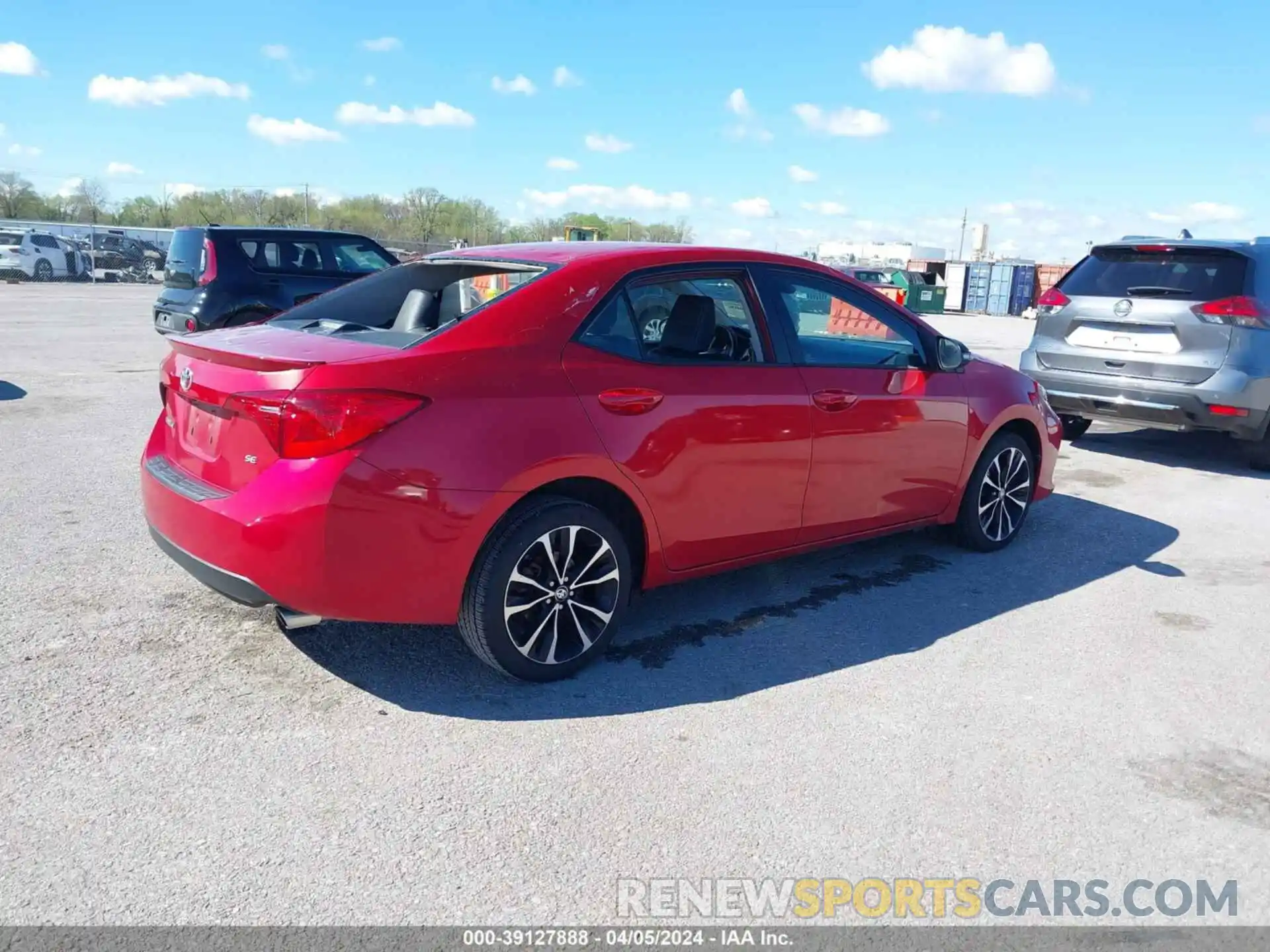 4 Photograph of a damaged car 5YFBURHE9KP907680 TOYOTA COROLLA 2019