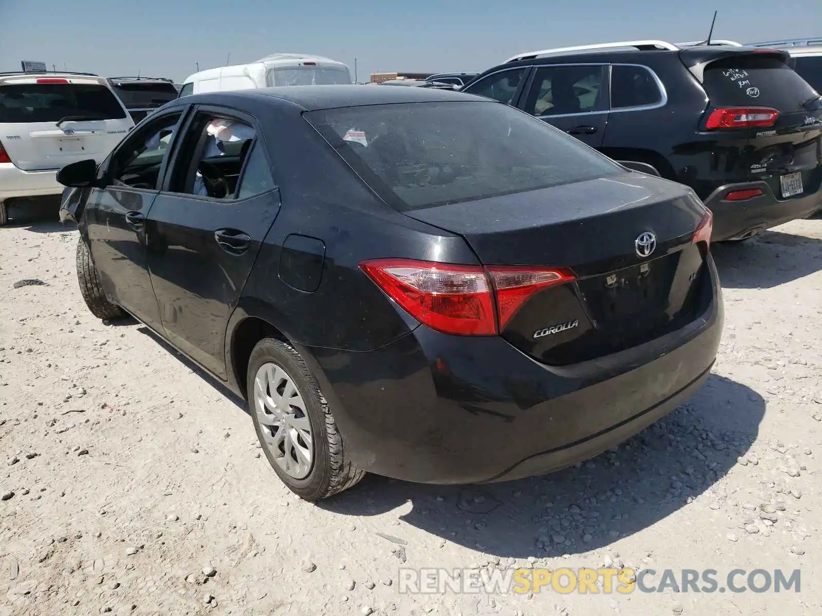 3 Photograph of a damaged car 5YFBURHE9KP908442 TOYOTA COROLLA 2019