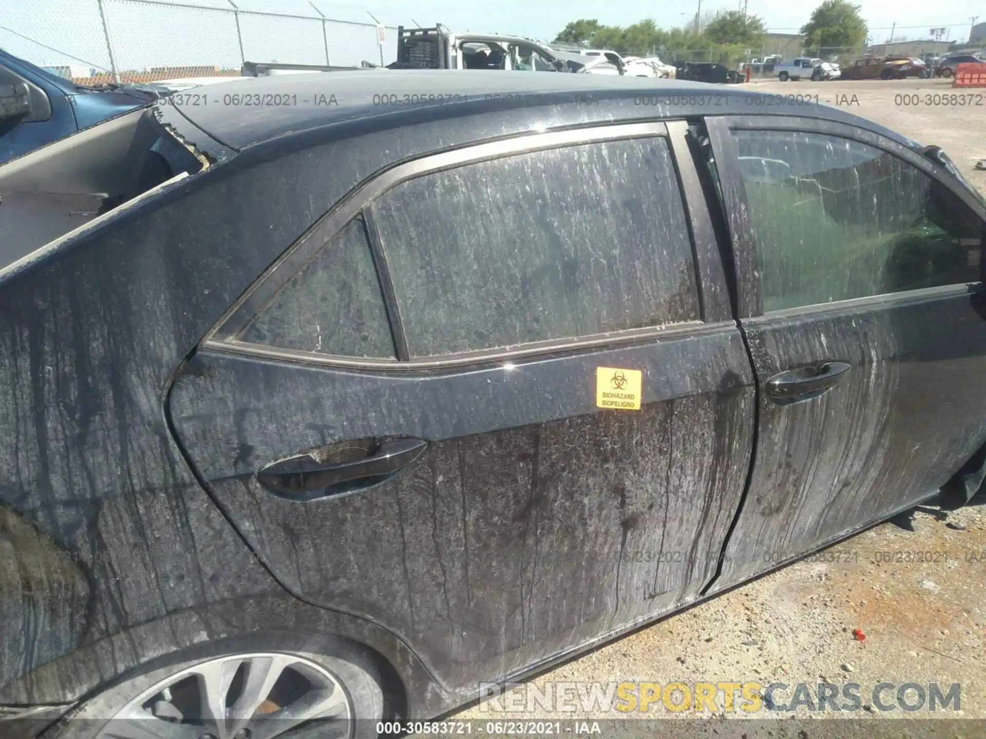 8 Photograph of a damaged car 5YFBURHE9KP908781 TOYOTA COROLLA 2019