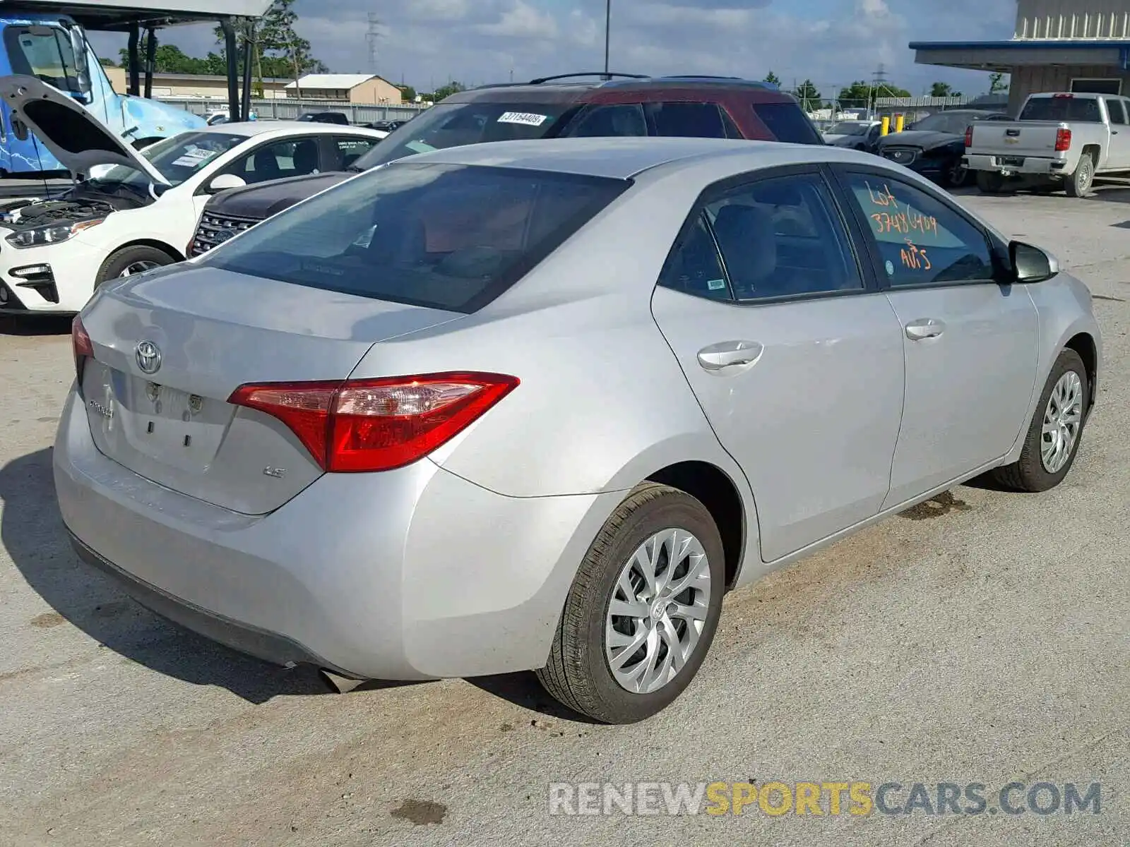 4 Photograph of a damaged car 5YFBURHE9KP909039 TOYOTA COROLLA 2019