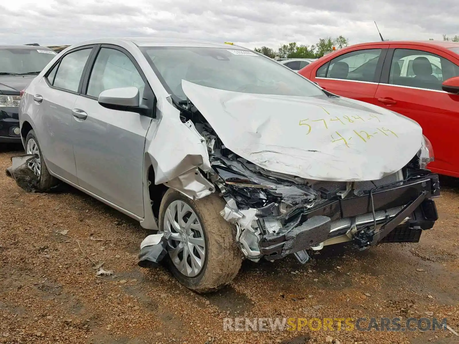 1 Photograph of a damaged car 5YFBURHE9KP909087 TOYOTA COROLLA 2019