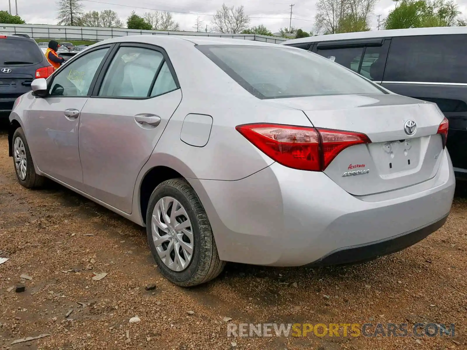 3 Photograph of a damaged car 5YFBURHE9KP909087 TOYOTA COROLLA 2019