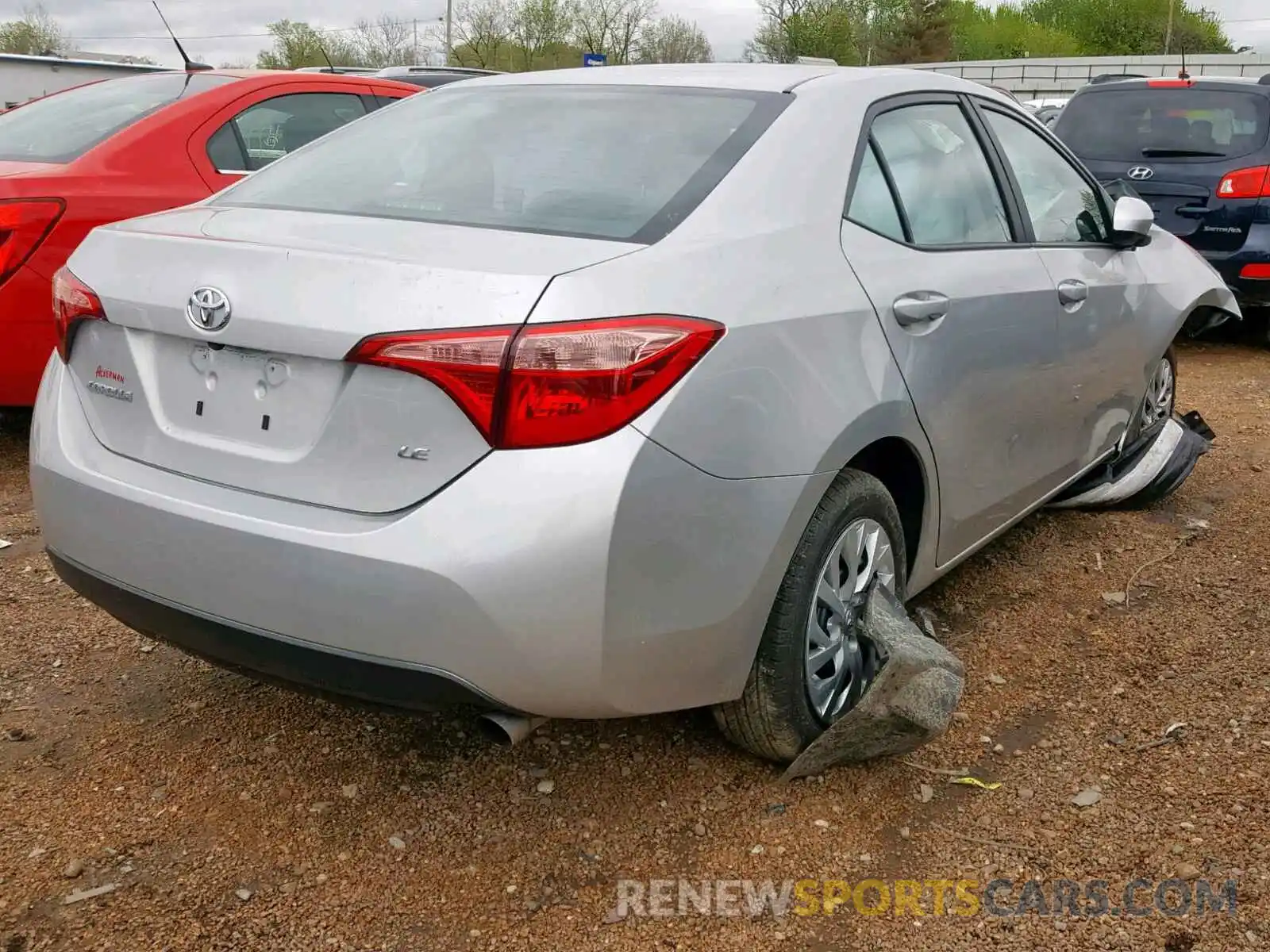 4 Photograph of a damaged car 5YFBURHE9KP909087 TOYOTA COROLLA 2019