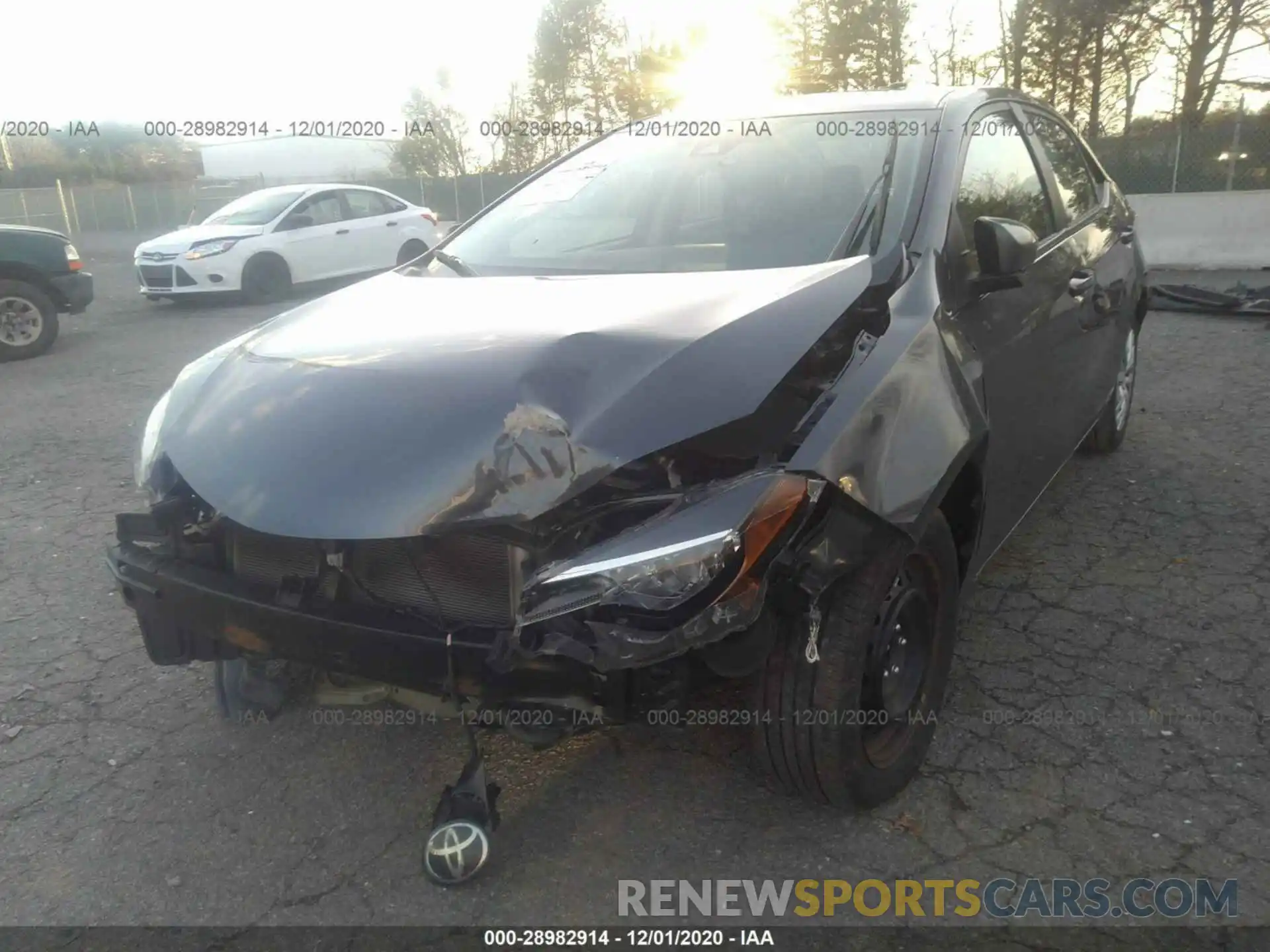 6 Photograph of a damaged car 5YFBURHE9KP909428 TOYOTA COROLLA 2019