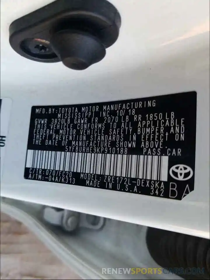 10 Photograph of a damaged car 5YFBURHE9KP910188 TOYOTA COROLLA 2019