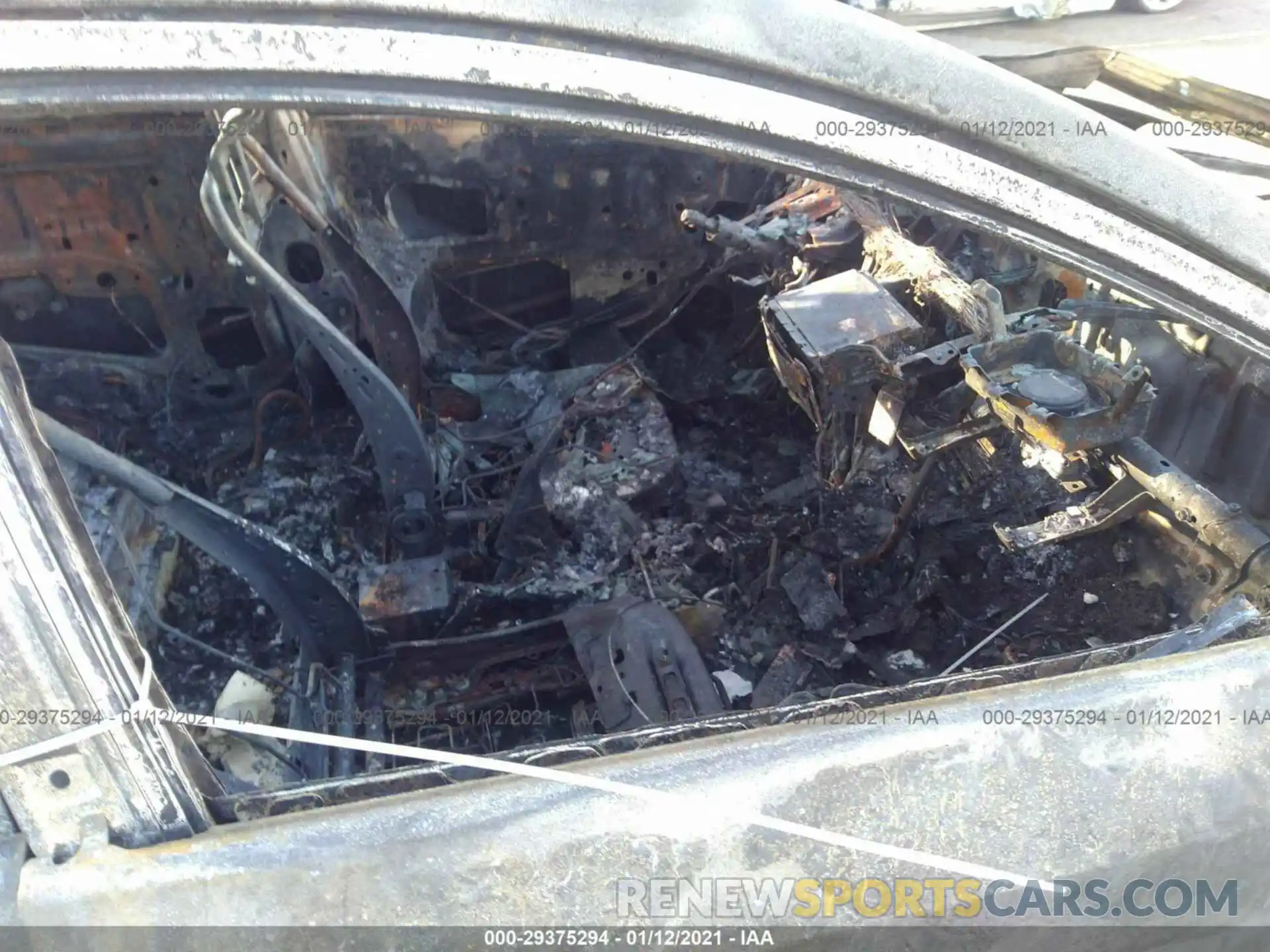 5 Photograph of a damaged car 5YFBURHE9KP910904 TOYOTA COROLLA 2019