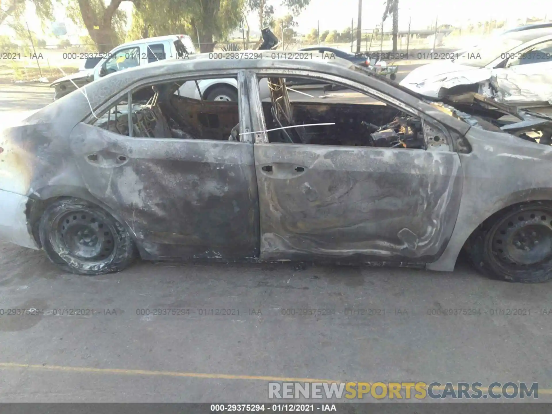 6 Photograph of a damaged car 5YFBURHE9KP910904 TOYOTA COROLLA 2019