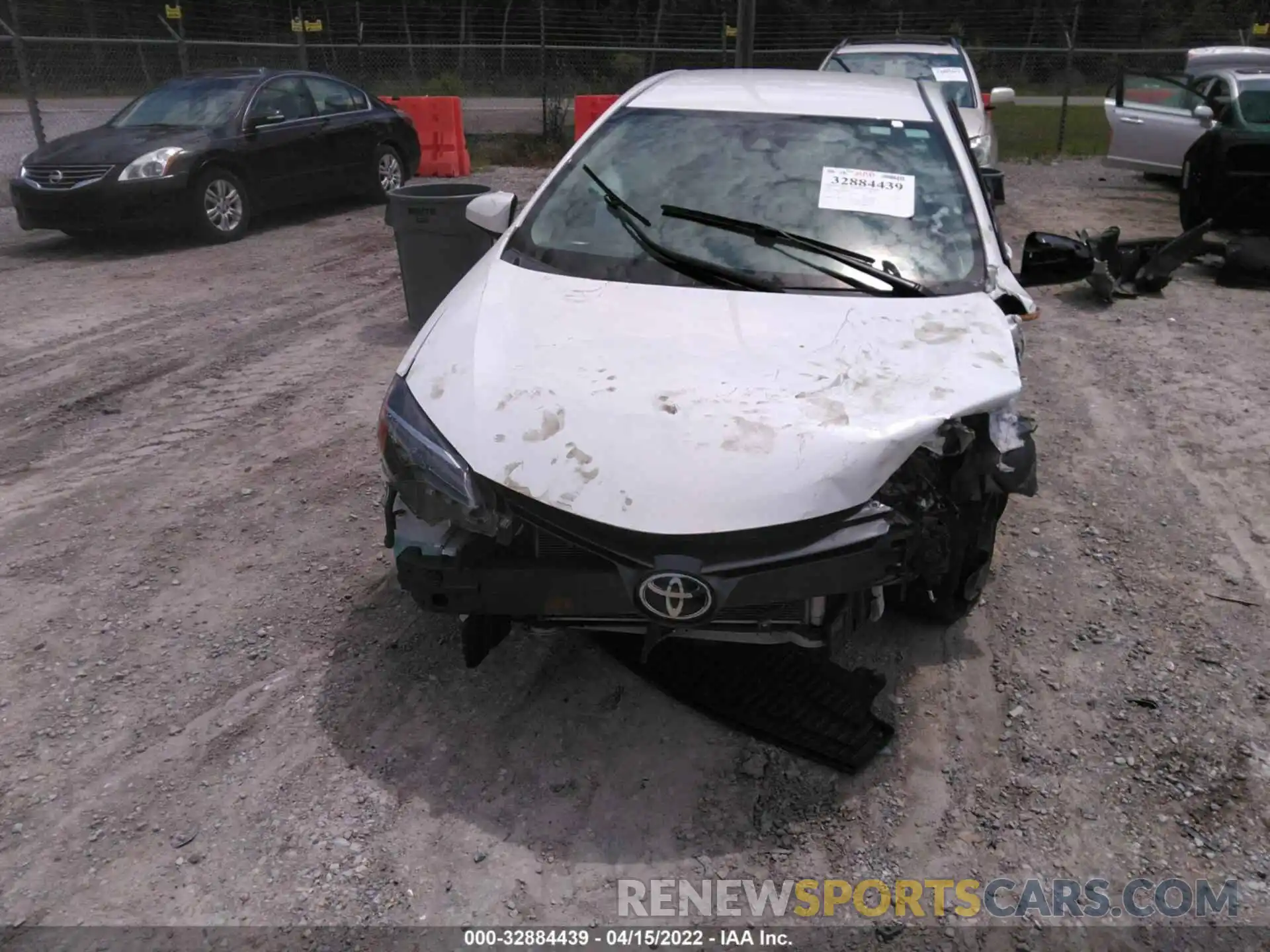 6 Photograph of a damaged car 5YFBURHE9KP910949 TOYOTA COROLLA 2019