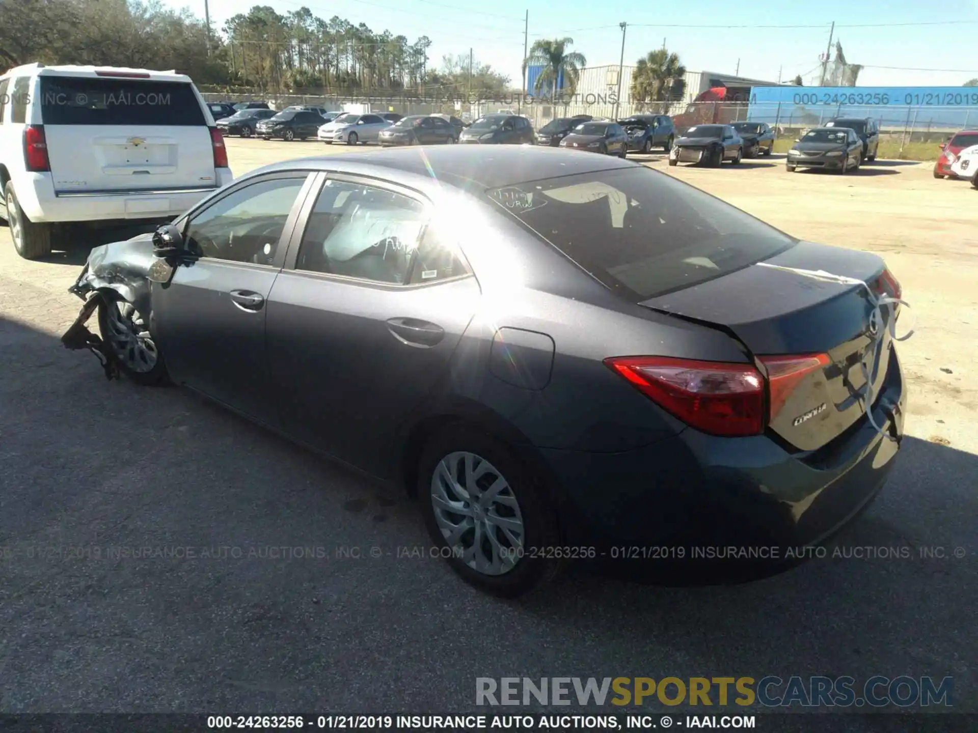 3 Photograph of a damaged car 5YFBURHE9KP911096 TOYOTA COROLLA 2019