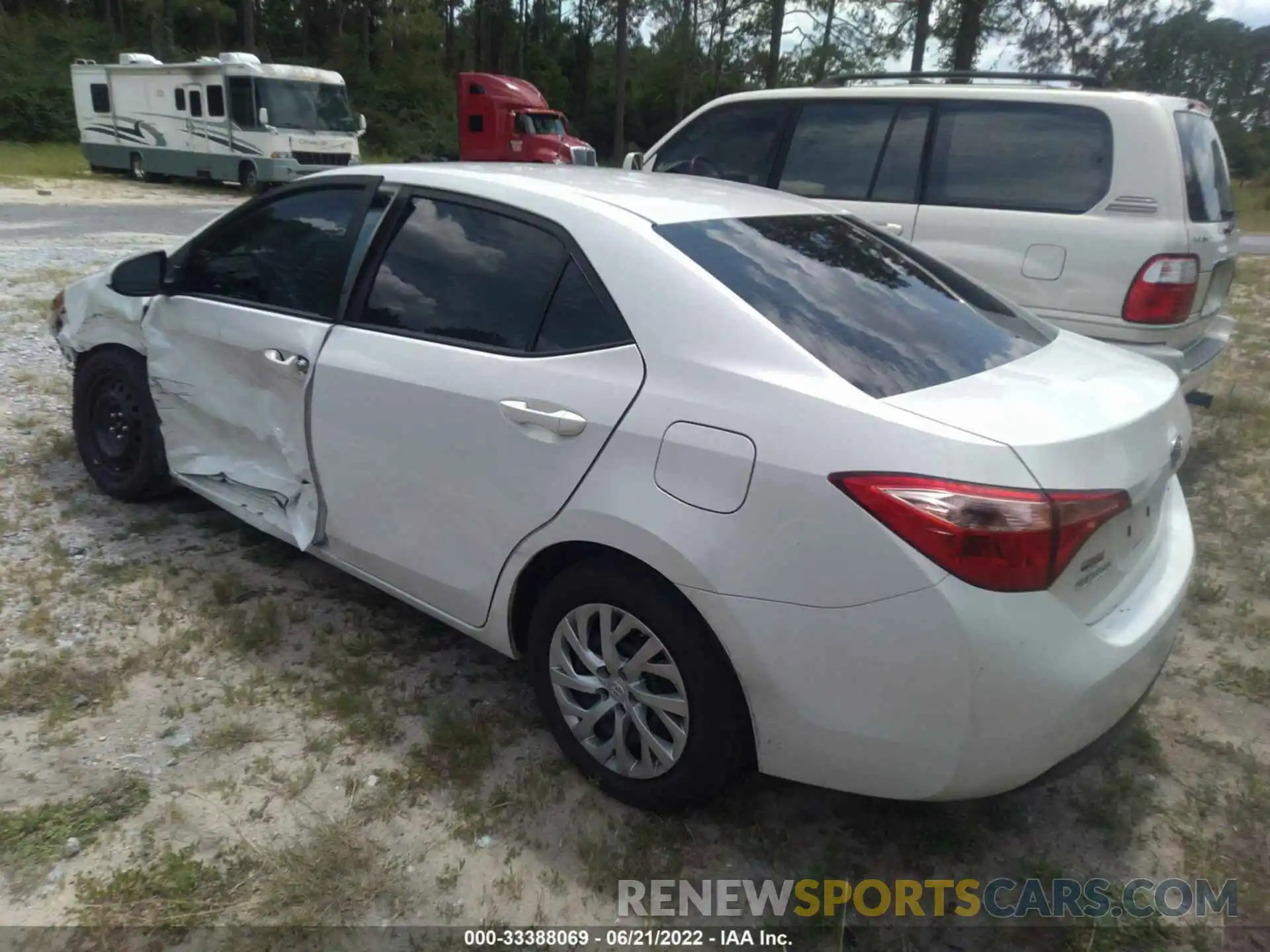 3 Photograph of a damaged car 5YFBURHE9KP911390 TOYOTA COROLLA 2019