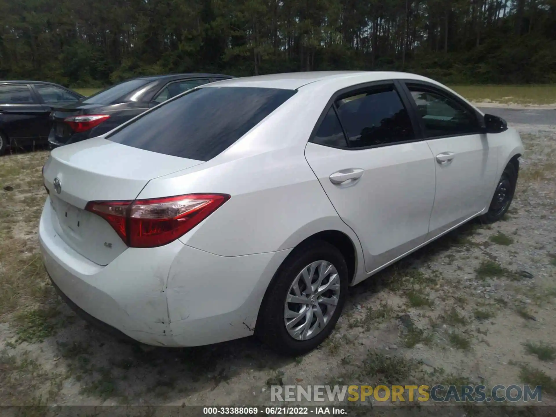 4 Photograph of a damaged car 5YFBURHE9KP911390 TOYOTA COROLLA 2019