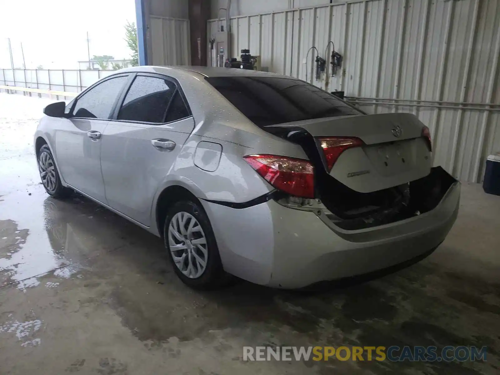 3 Photograph of a damaged car 5YFBURHE9KP911924 TOYOTA COROLLA 2019