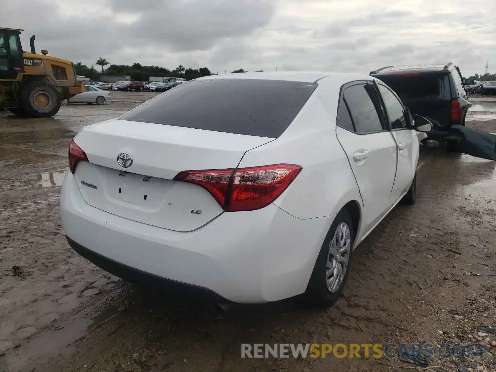 4 Photograph of a damaged car 5YFBURHE9KP912989 TOYOTA COROLLA 2019