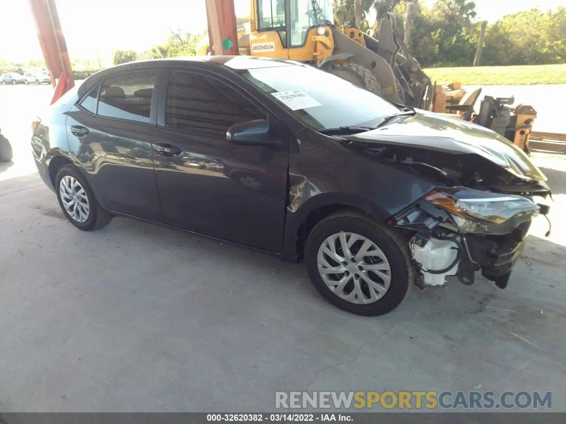 1 Photograph of a damaged car 5YFBURHE9KP913091 TOYOTA COROLLA 2019