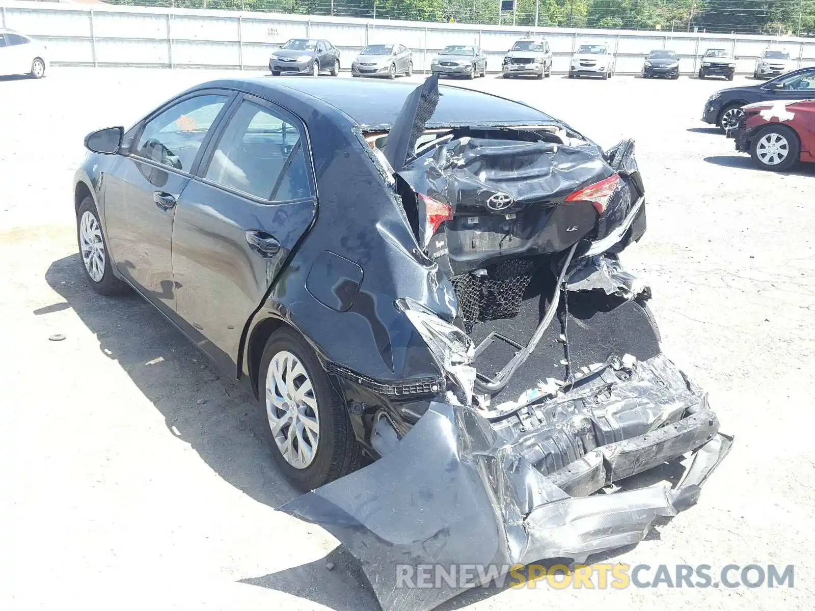 3 Photograph of a damaged car 5YFBURHE9KP913267 TOYOTA COROLLA 2019