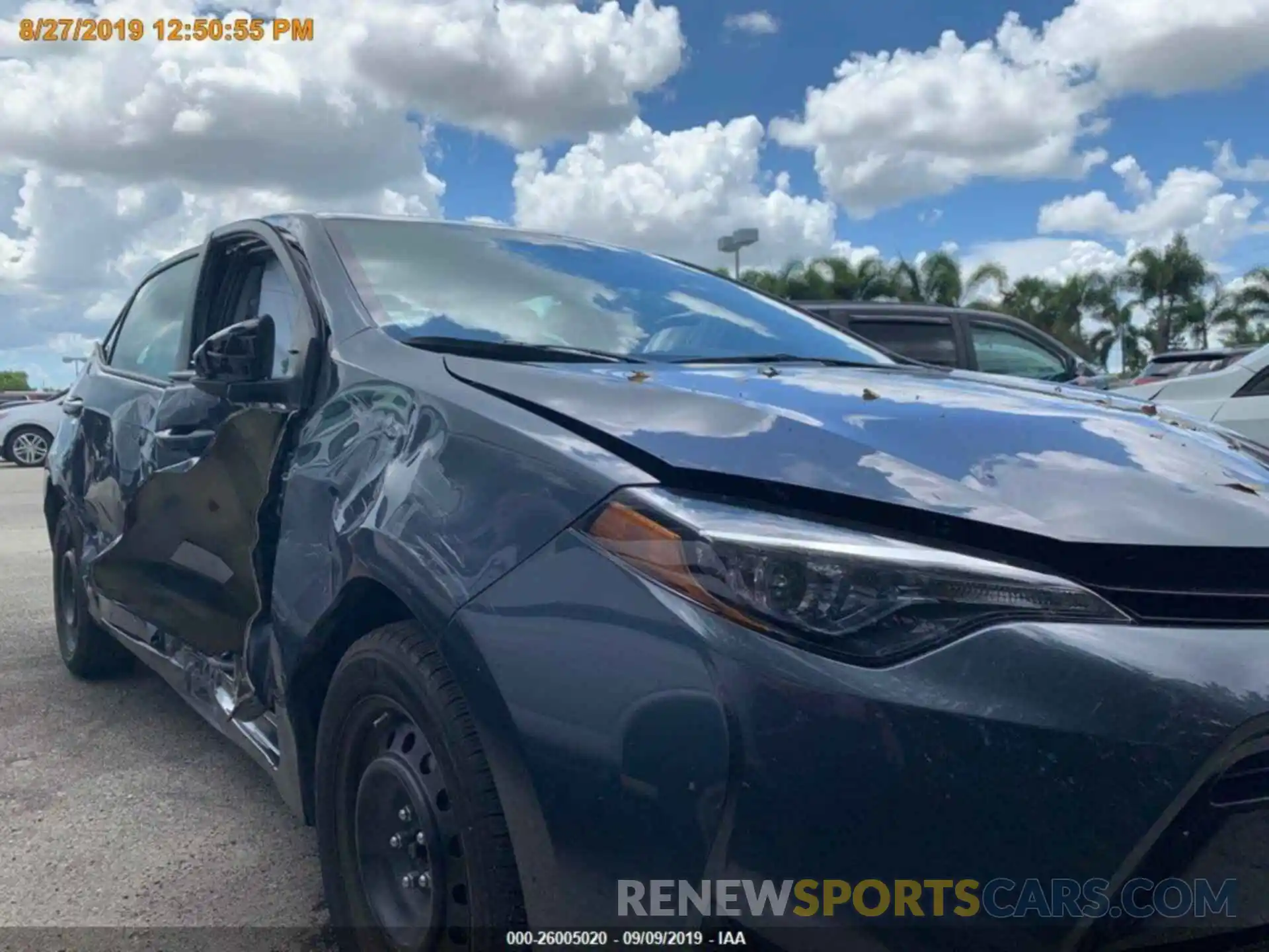 13 Photograph of a damaged car 5YFBURHE9KP913401 TOYOTA COROLLA 2019