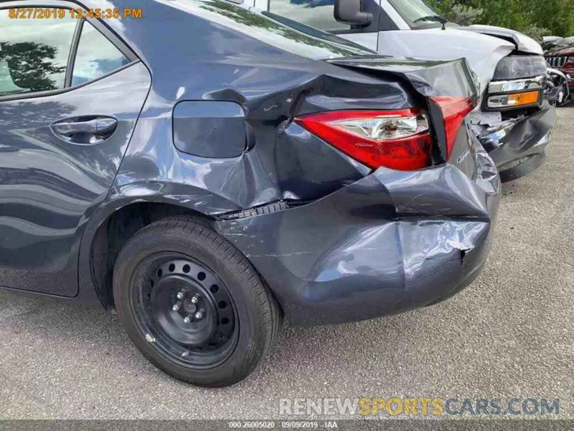 16 Photograph of a damaged car 5YFBURHE9KP913401 TOYOTA COROLLA 2019