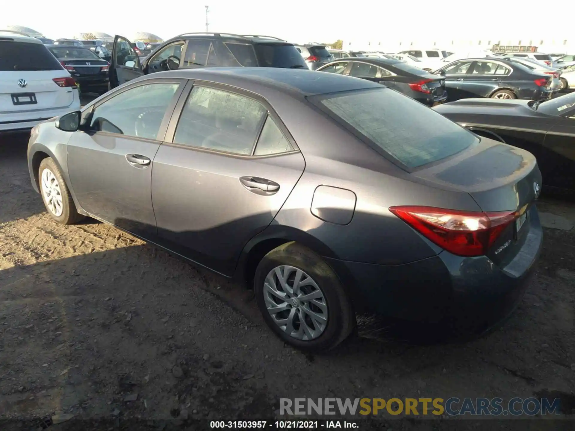 3 Photograph of a damaged car 5YFBURHE9KP913530 TOYOTA COROLLA 2019