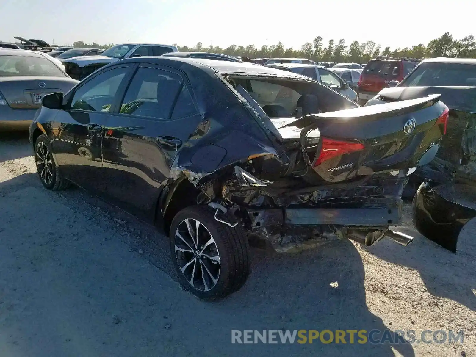 3 Photograph of a damaged car 5YFBURHE9KP913740 TOYOTA COROLLA 2019