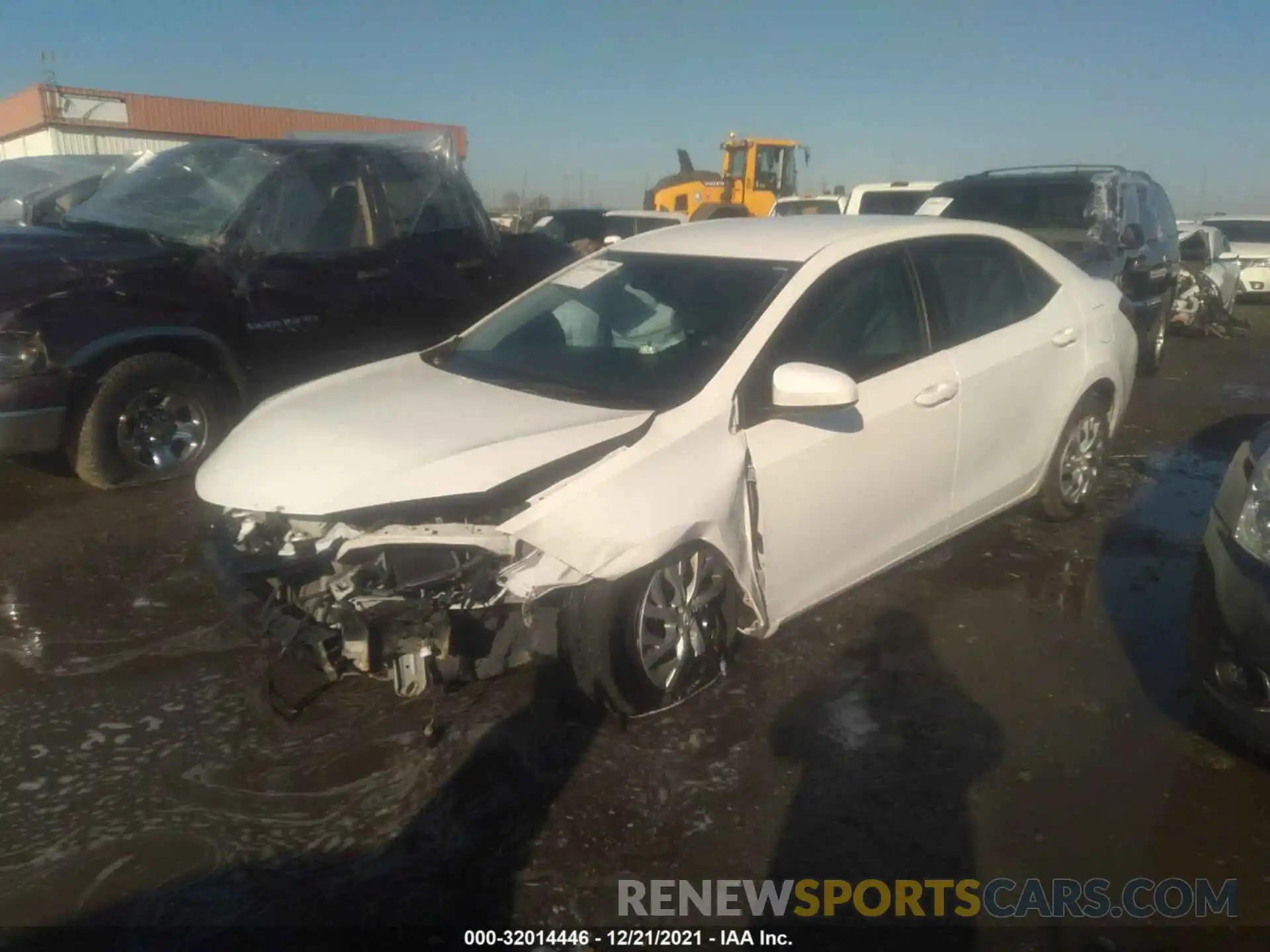 2 Photograph of a damaged car 5YFBURHE9KP913933 TOYOTA COROLLA 2019