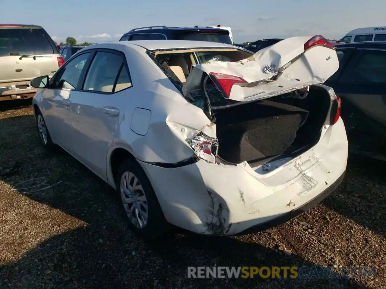 3 Photograph of a damaged car 5YFBURHE9KP914497 TOYOTA COROLLA 2019