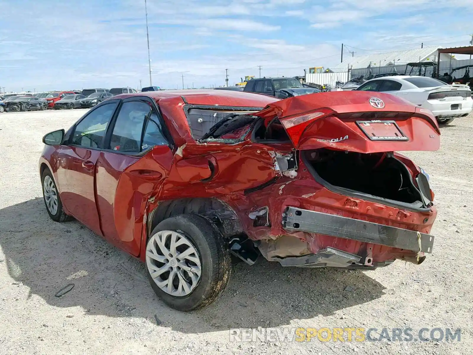 3 Photograph of a damaged car 5YFBURHE9KP915827 TOYOTA COROLLA 2019