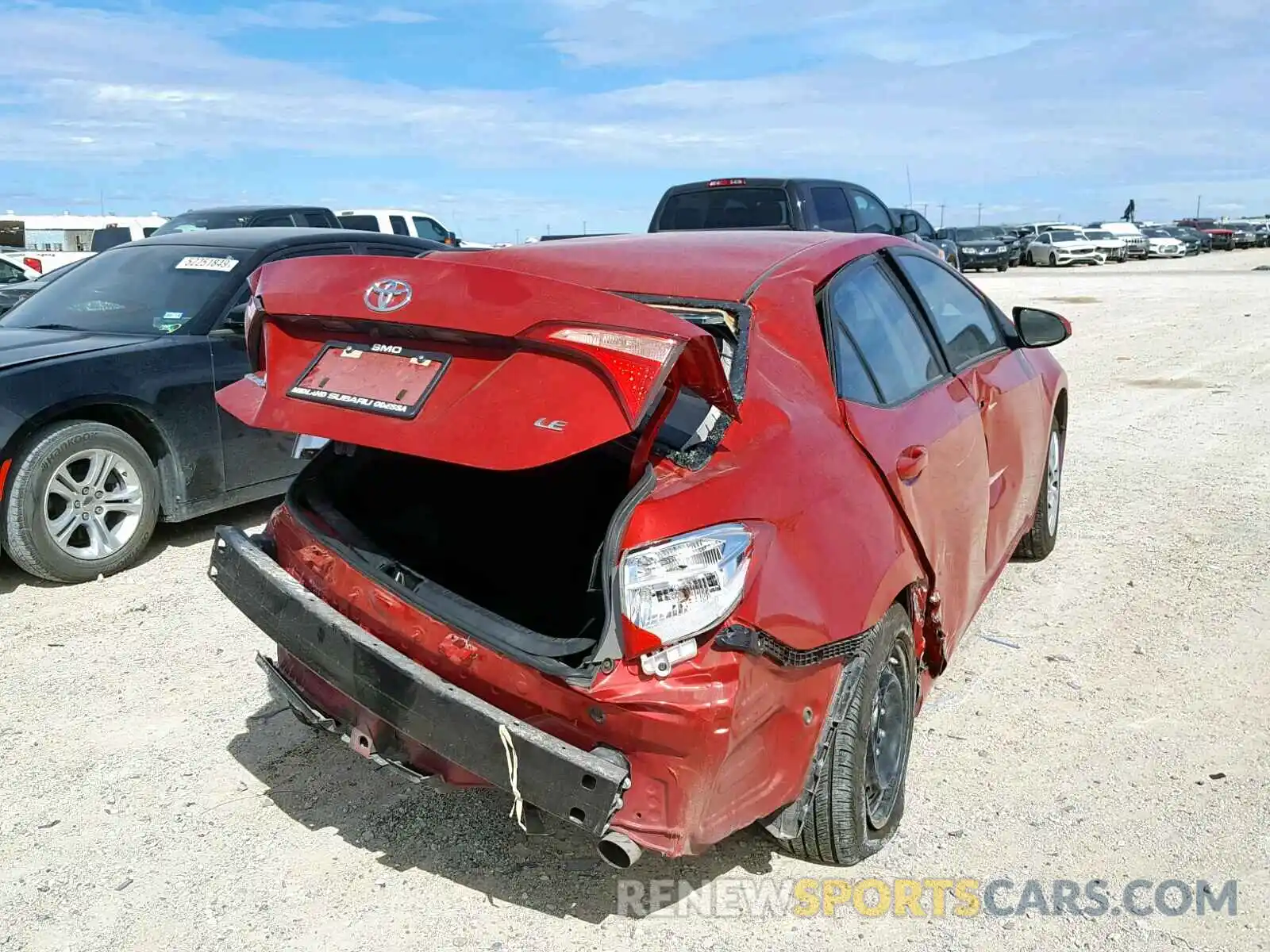 4 Photograph of a damaged car 5YFBURHE9KP915827 TOYOTA COROLLA 2019