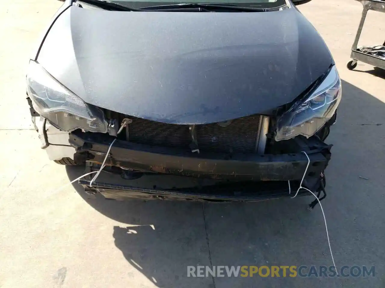 9 Photograph of a damaged car 5YFBURHE9KP916394 TOYOTA COROLLA 2019