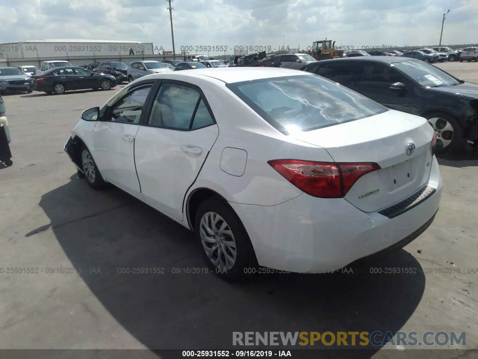 3 Photograph of a damaged car 5YFBURHE9KP916427 TOYOTA COROLLA 2019