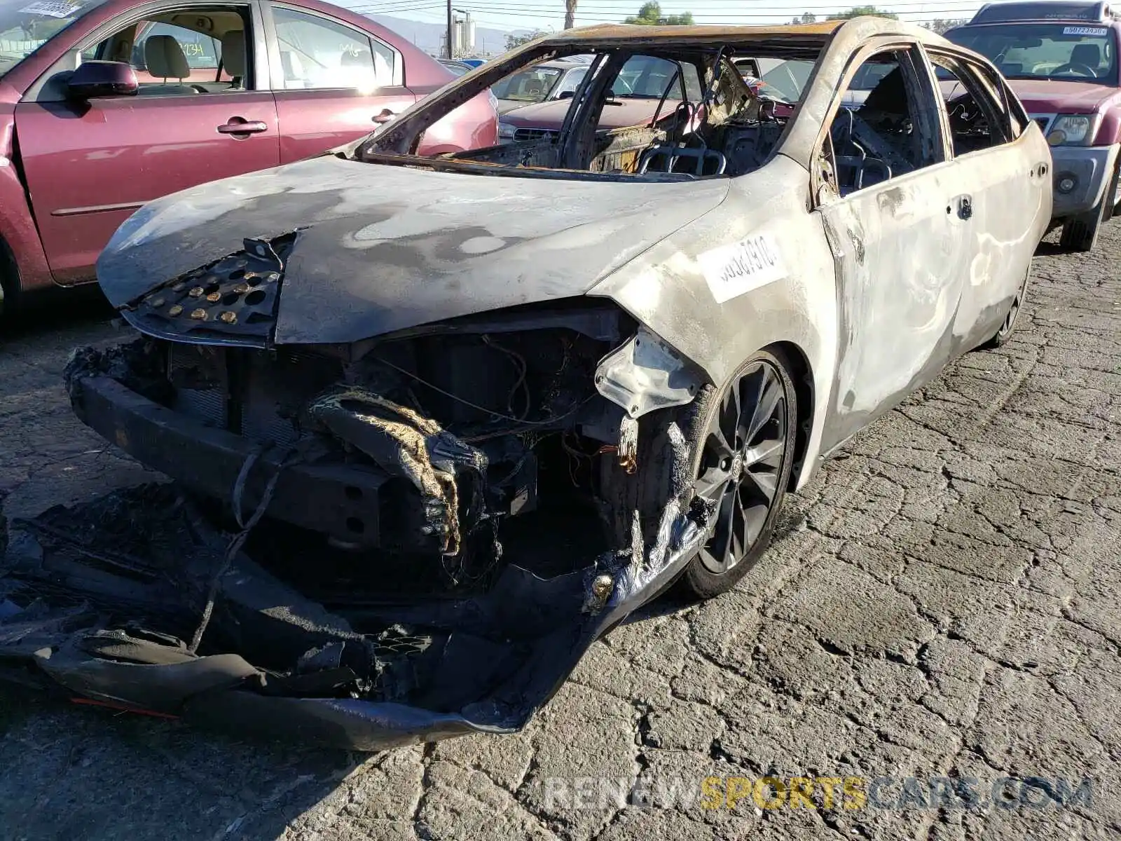 2 Photograph of a damaged car 5YFBURHE9KP916430 TOYOTA COROLLA 2019