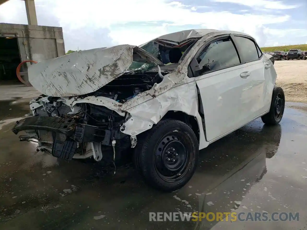 2 Photograph of a damaged car 5YFBURHE9KP916668 TOYOTA COROLLA 2019