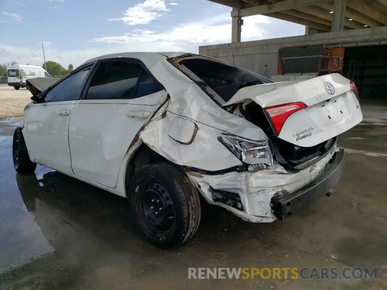 3 Photograph of a damaged car 5YFBURHE9KP916668 TOYOTA COROLLA 2019