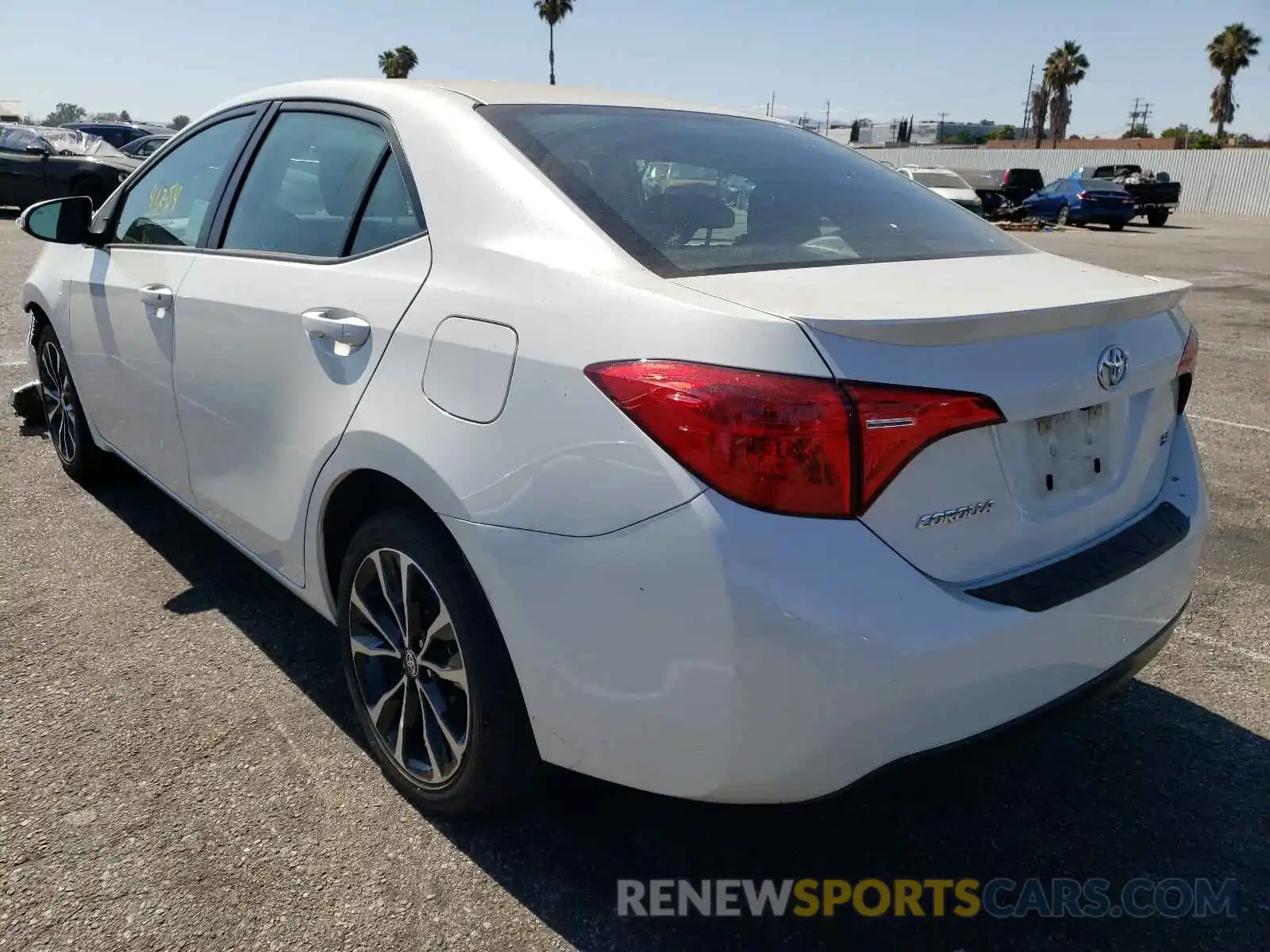 3 Photograph of a damaged car 5YFBURHE9KP917318 TOYOTA COROLLA 2019