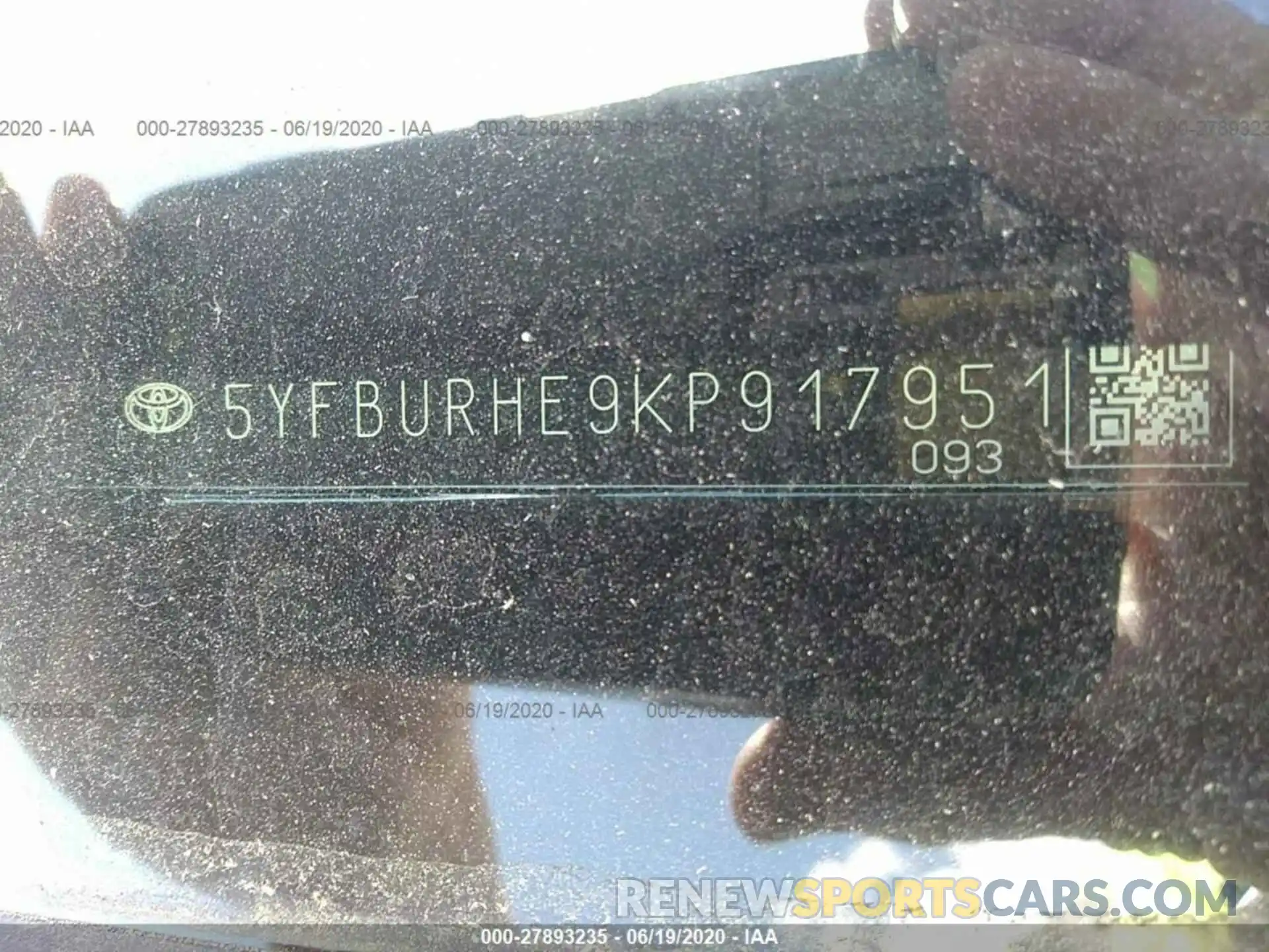 9 Photograph of a damaged car 5YFBURHE9KP917951 TOYOTA COROLLA 2019