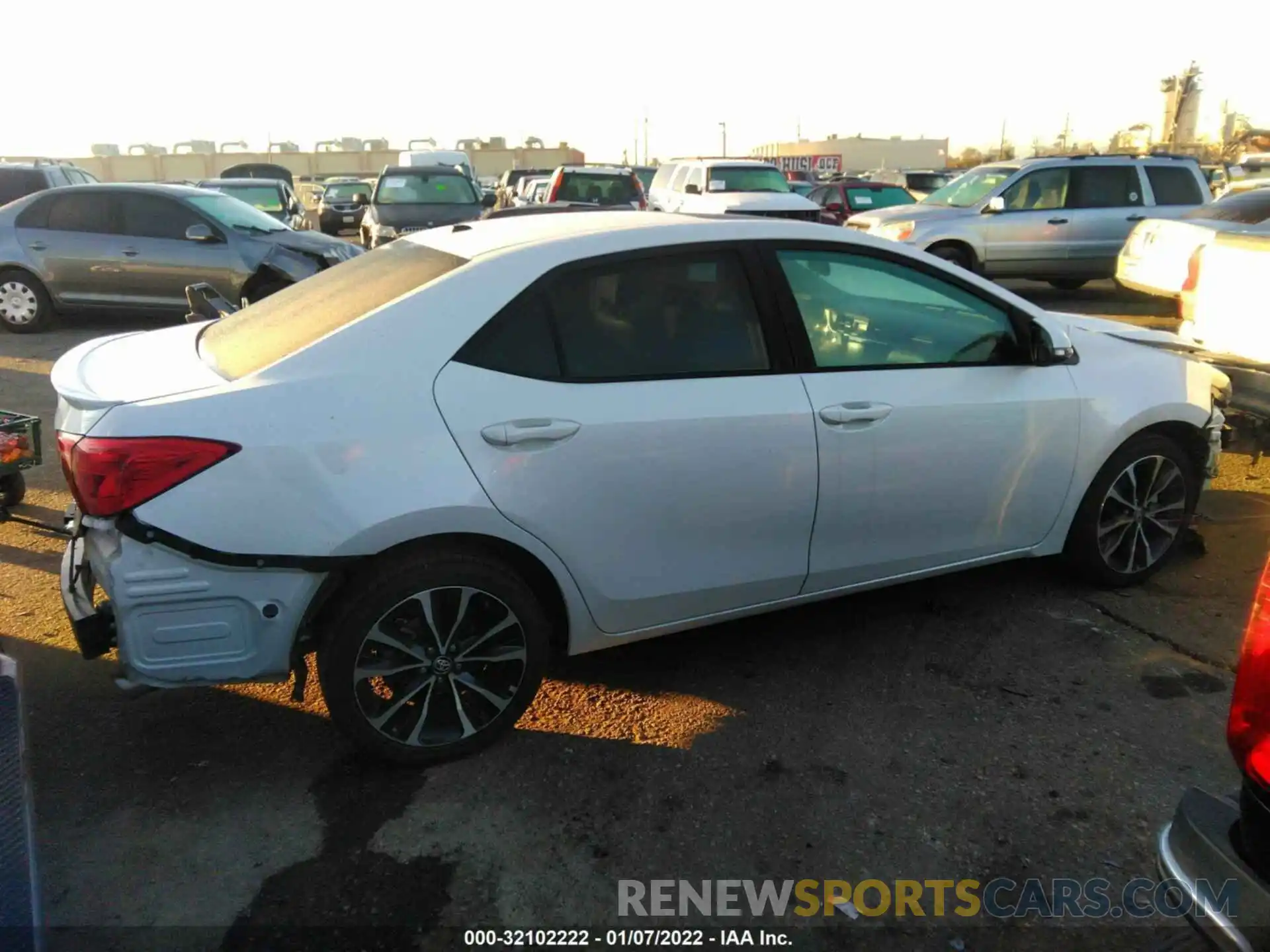 4 Photograph of a damaged car 5YFBURHE9KP918176 TOYOTA COROLLA 2019