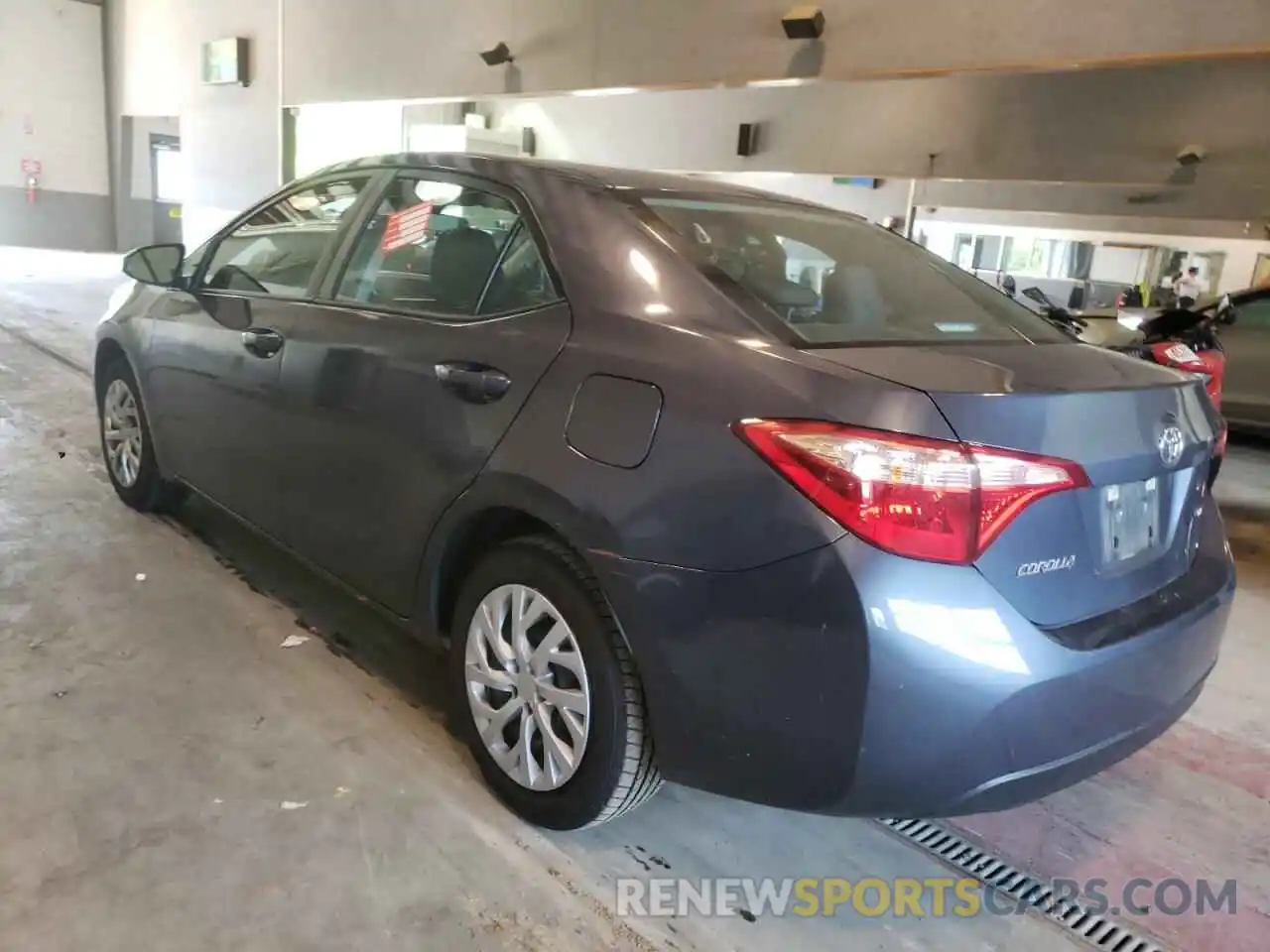 3 Photograph of a damaged car 5YFBURHE9KP918761 TOYOTA COROLLA 2019