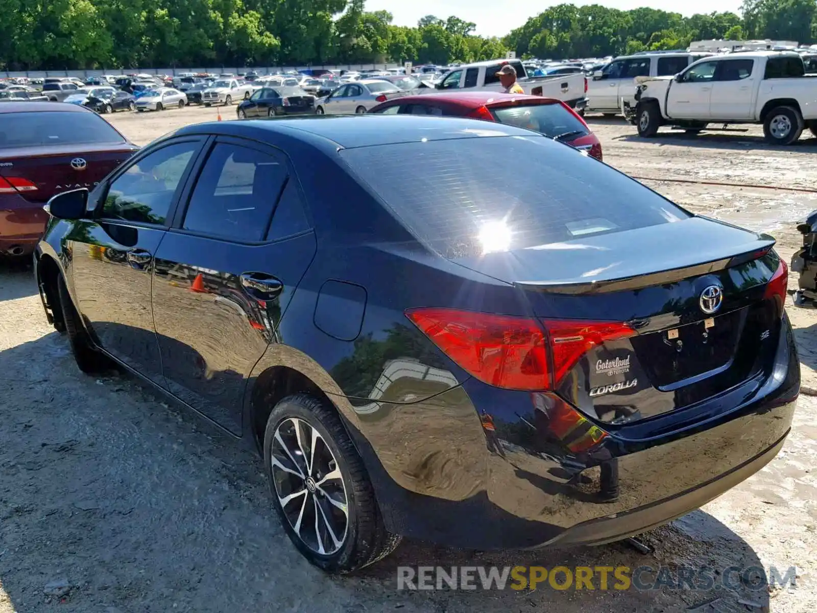 3 Photograph of a damaged car 5YFBURHE9KP918923 TOYOTA COROLLA 2019