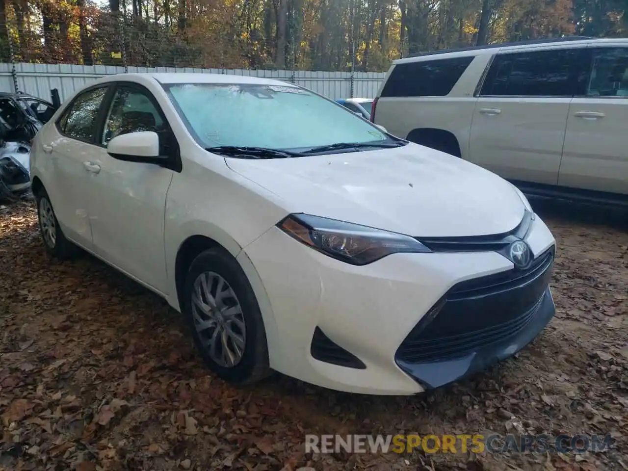 1 Photograph of a damaged car 5YFBURHE9KP919411 TOYOTA COROLLA 2019