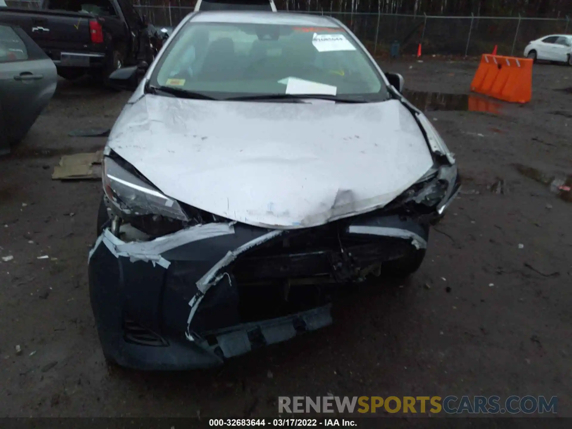 6 Photograph of a damaged car 5YFBURHE9KP920235 TOYOTA COROLLA 2019