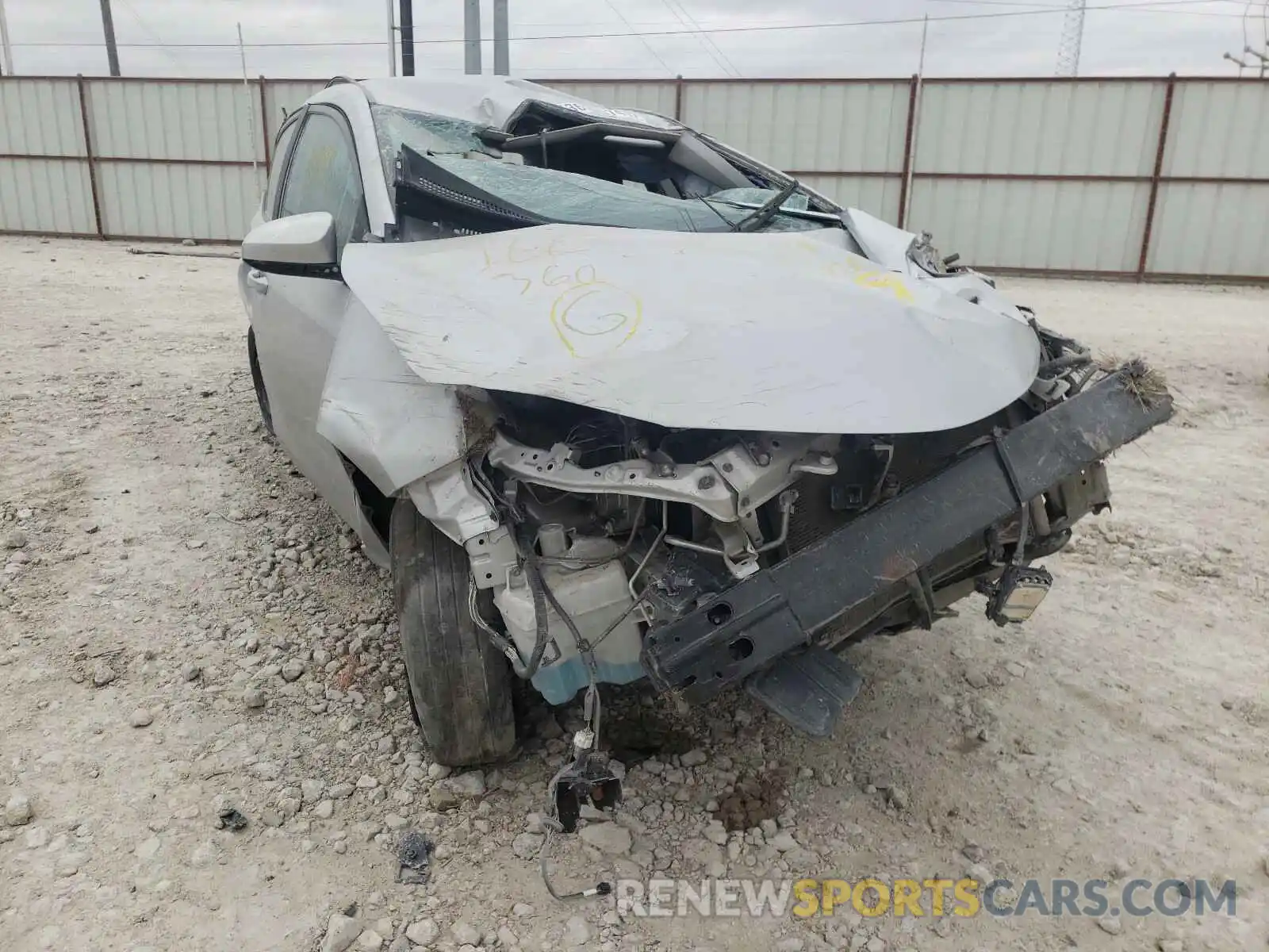 1 Photograph of a damaged car 5YFBURHE9KP920283 TOYOTA COROLLA 2019