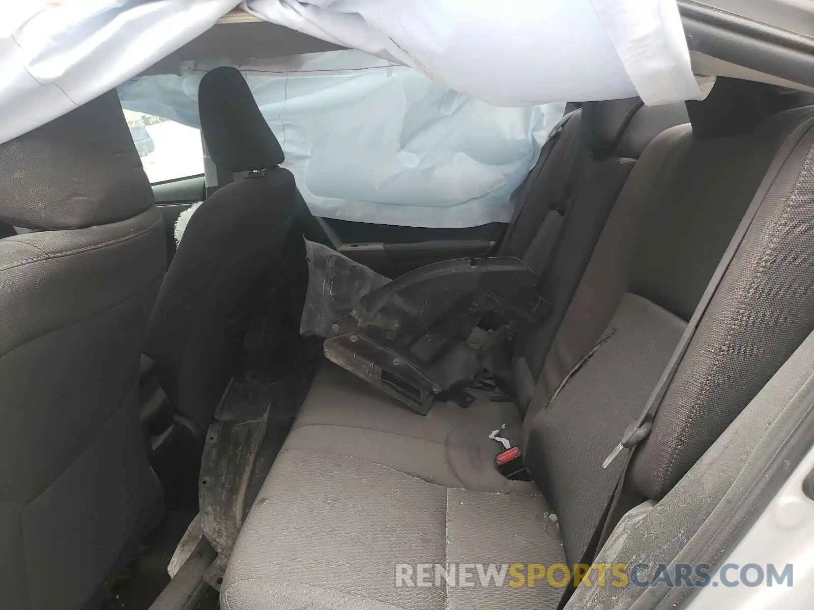 6 Photograph of a damaged car 5YFBURHE9KP920283 TOYOTA COROLLA 2019