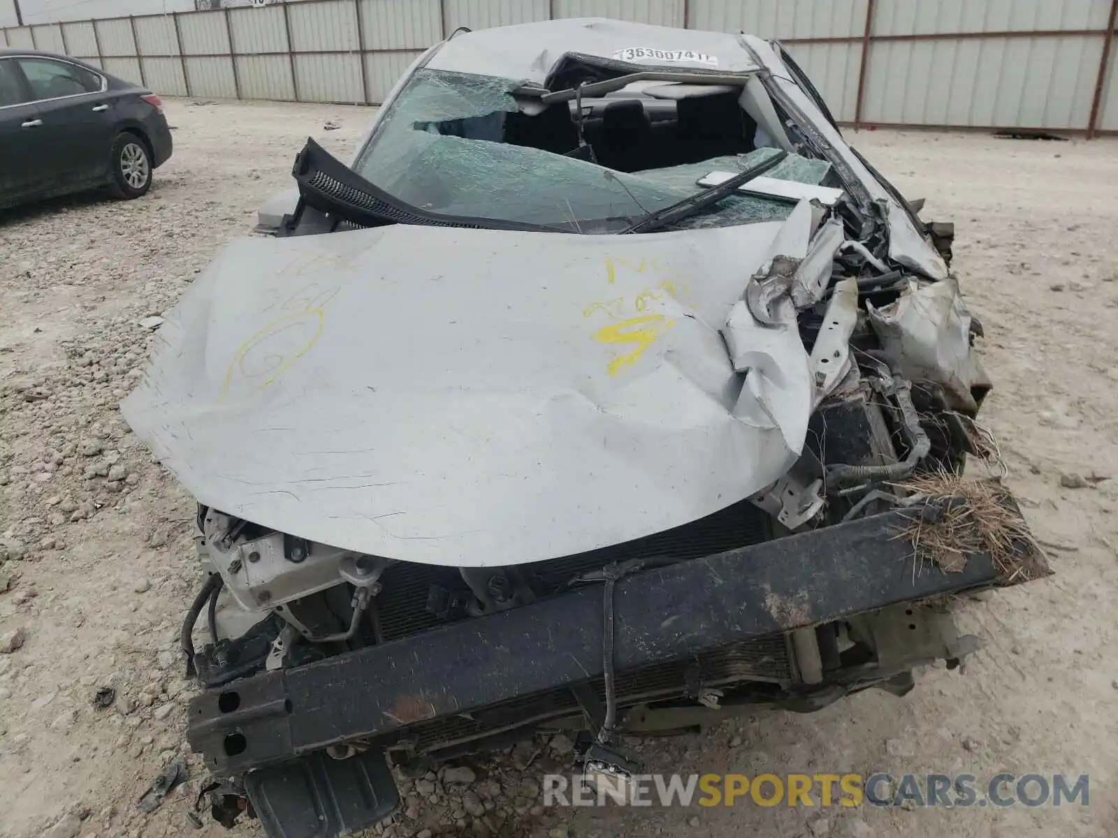 9 Photograph of a damaged car 5YFBURHE9KP920283 TOYOTA COROLLA 2019