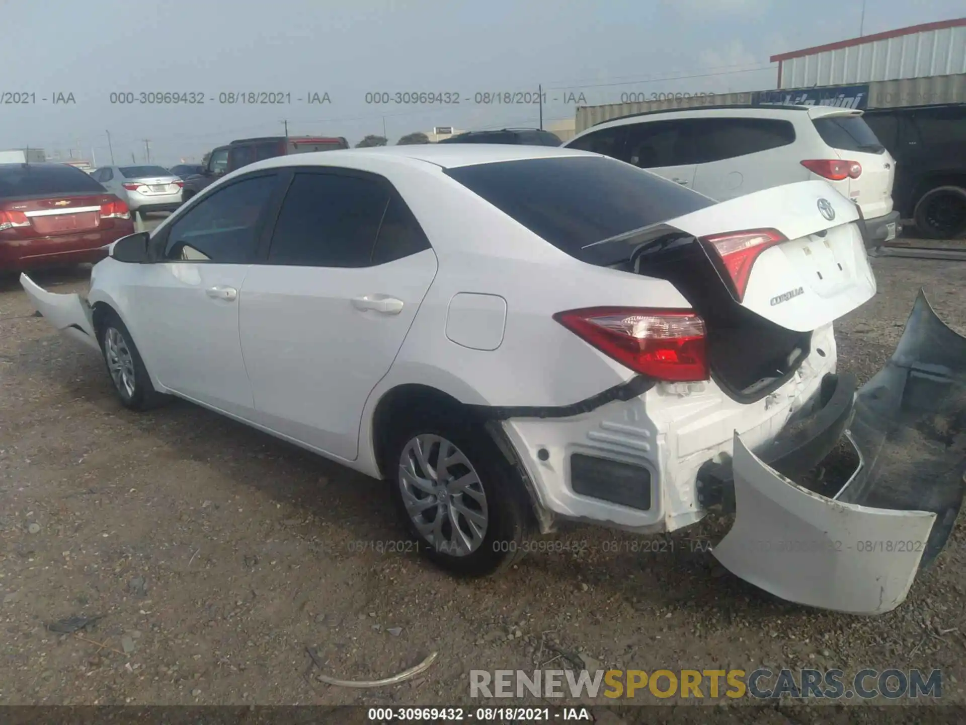 3 Photograph of a damaged car 5YFBURHE9KP921644 TOYOTA COROLLA 2019