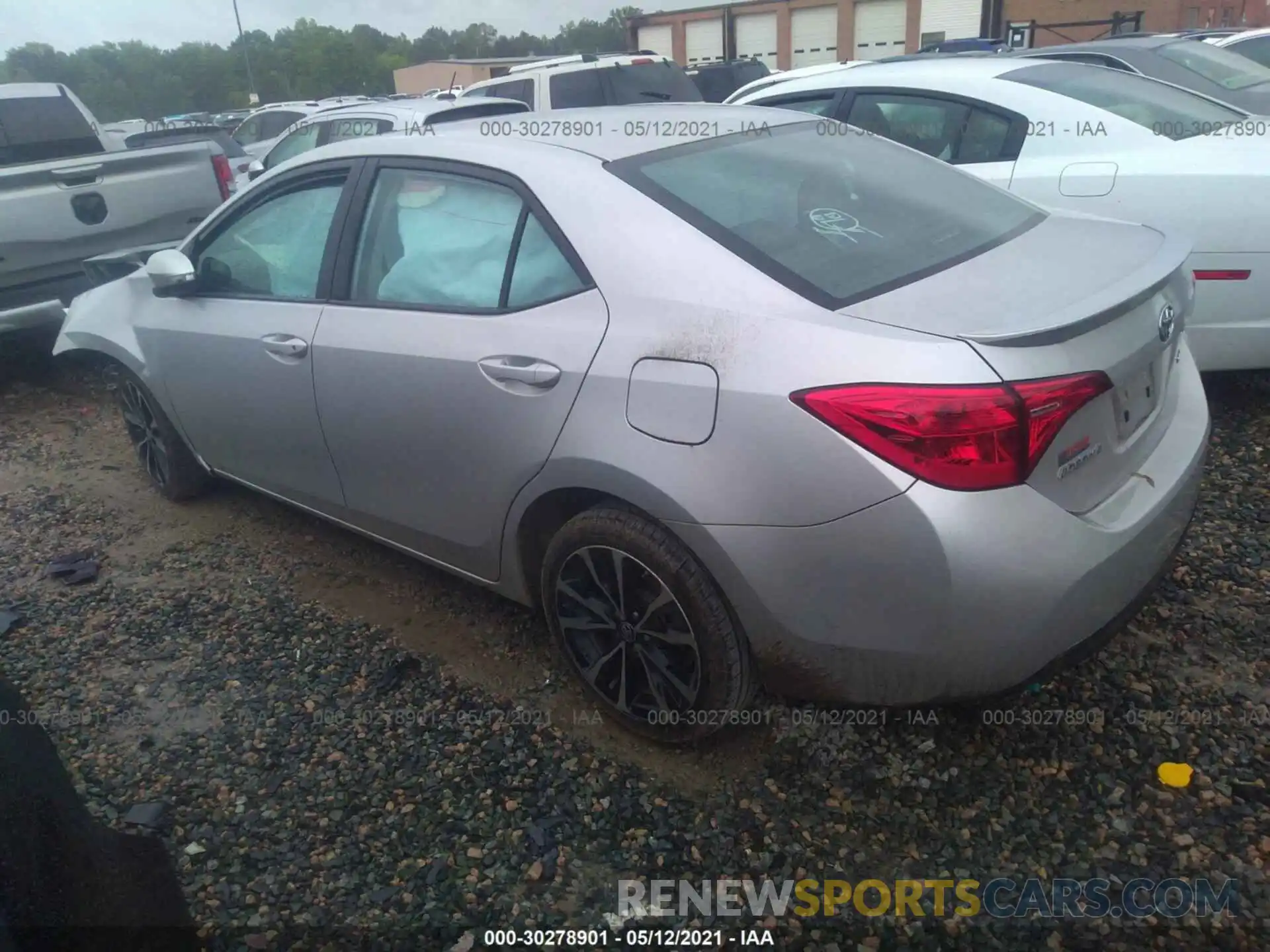 3 Photograph of a damaged car 5YFBURHE9KP921935 TOYOTA COROLLA 2019