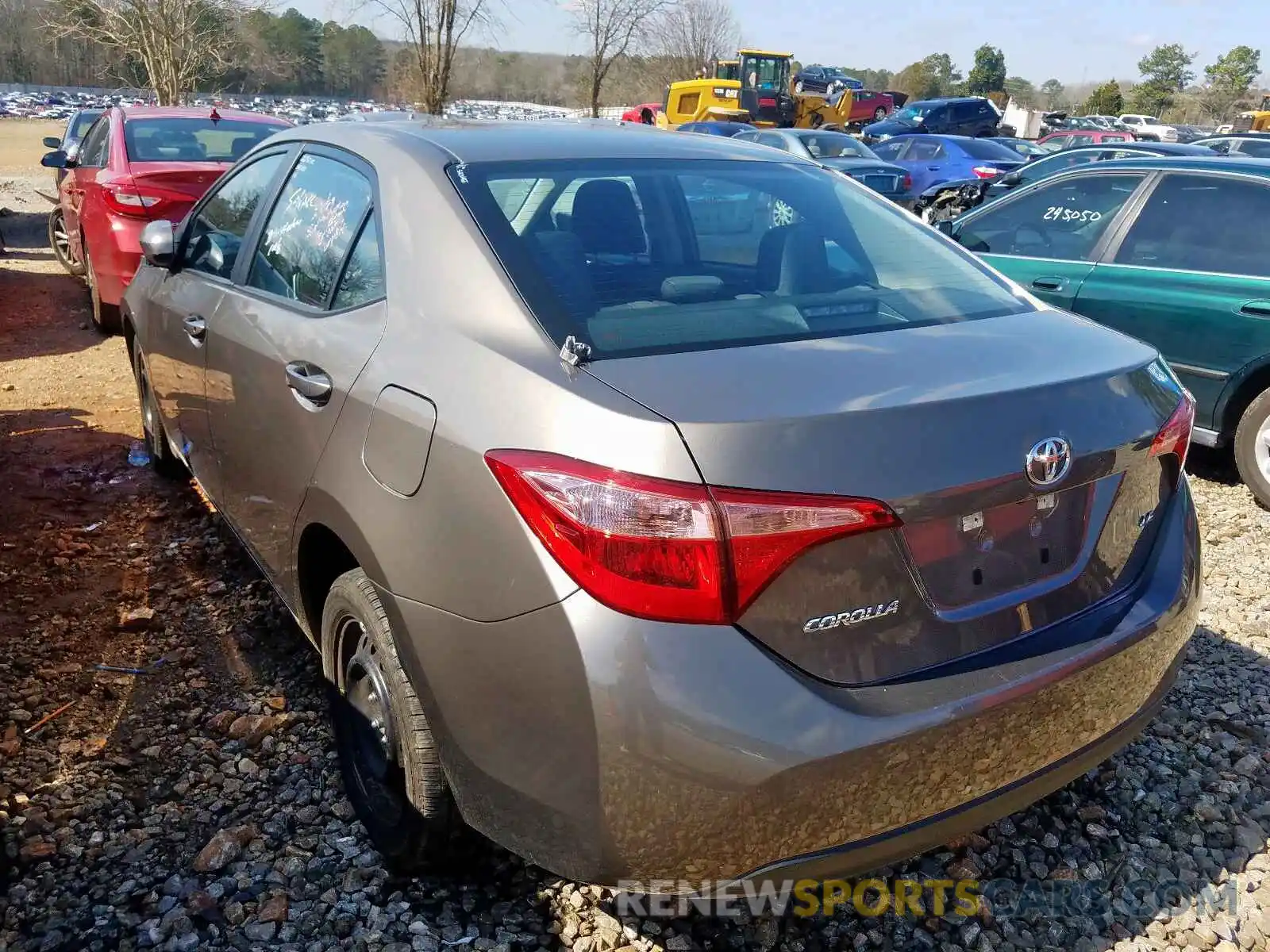 3 Photograph of a damaged car 5YFBURHE9KP921952 TOYOTA COROLLA 2019