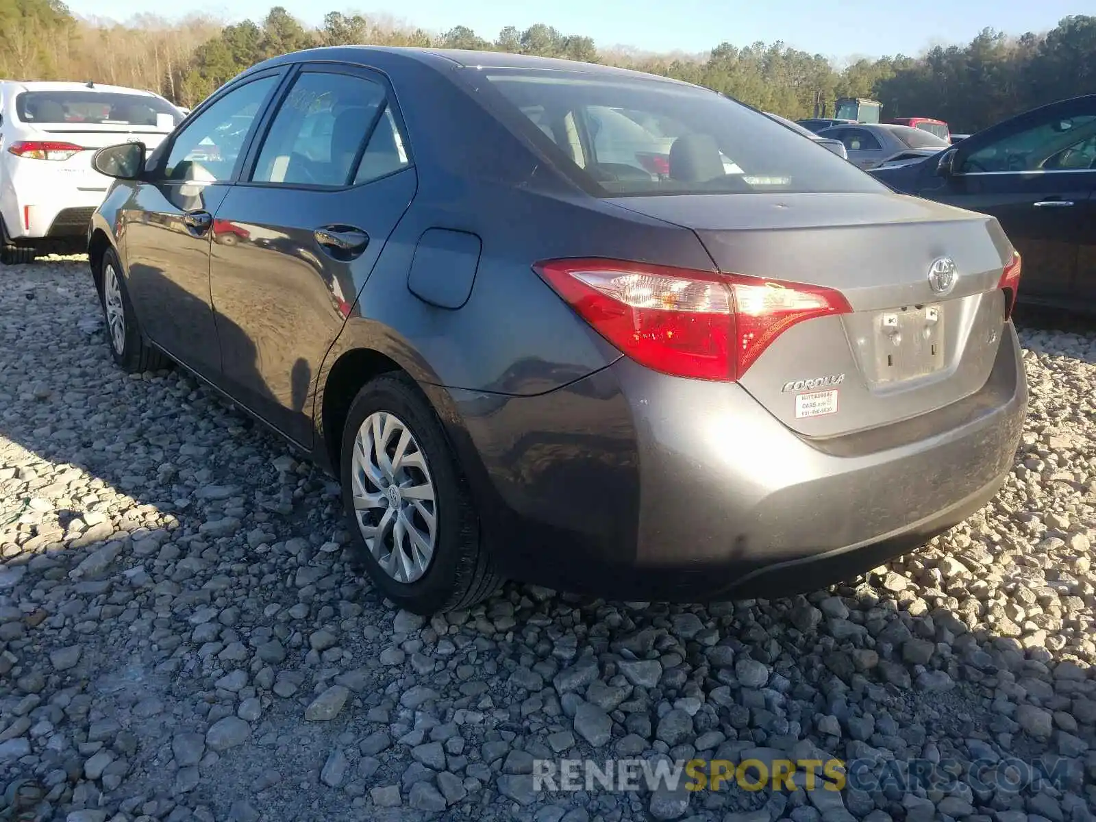 3 Photograph of a damaged car 5YFBURHE9KP923054 TOYOTA COROLLA 2019