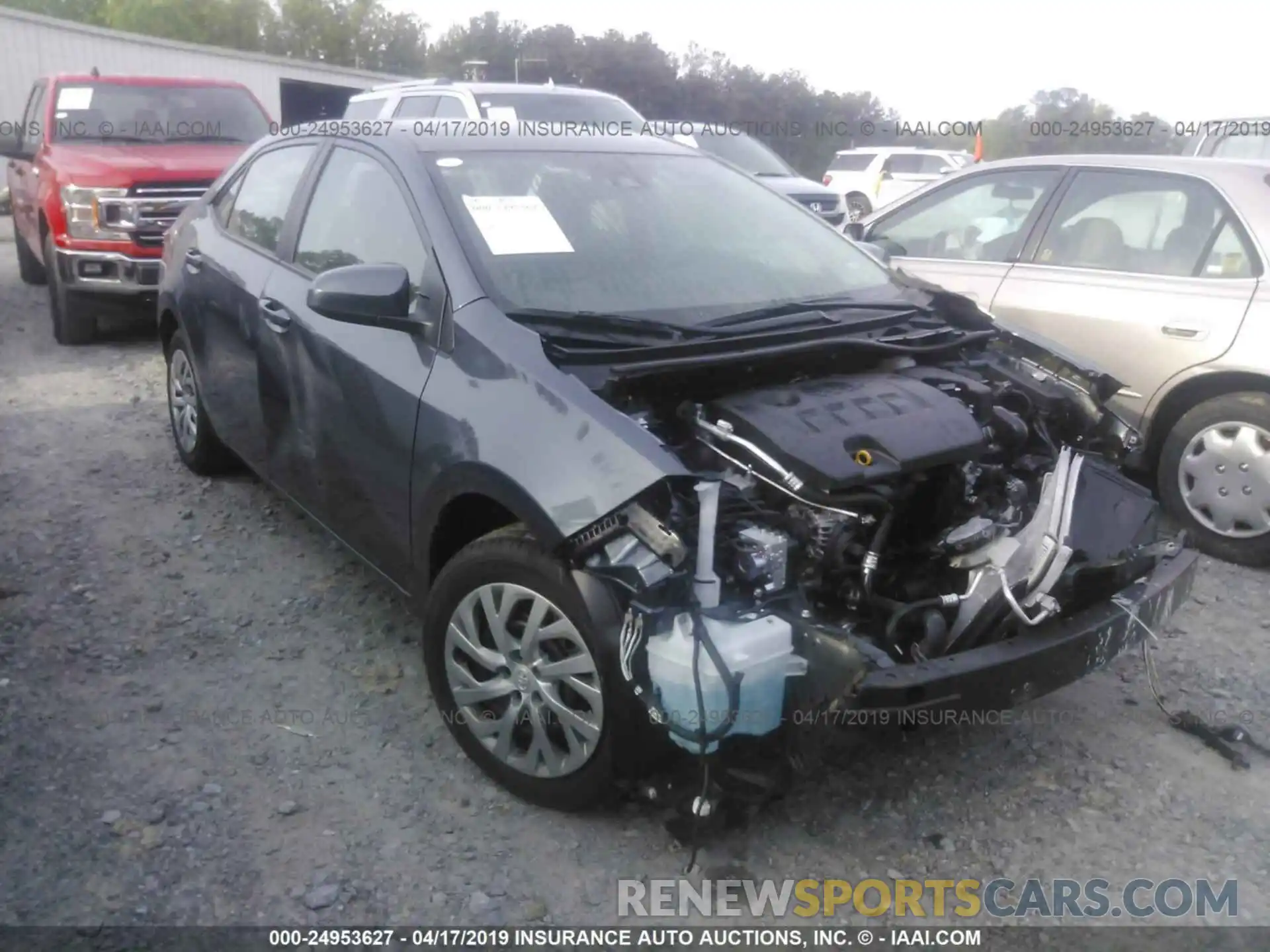 1 Photograph of a damaged car 5YFBURHE9KP923085 TOYOTA COROLLA 2019